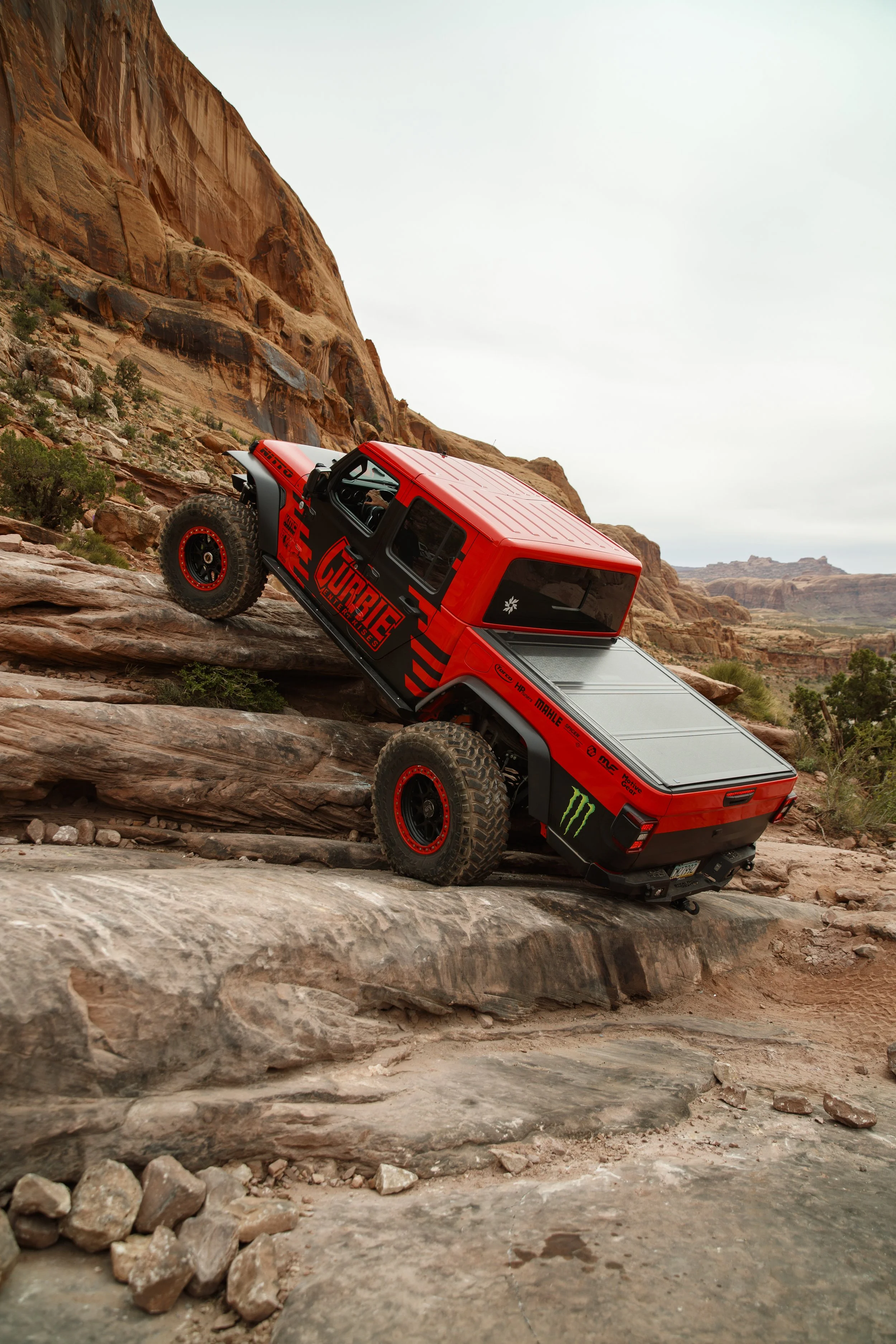 4_10_CaseyCurrie_MoabUT_EasterJeepSafari_Day1_MoabRimTrail_CurrieJeepJT_NoCrop_001.jpg