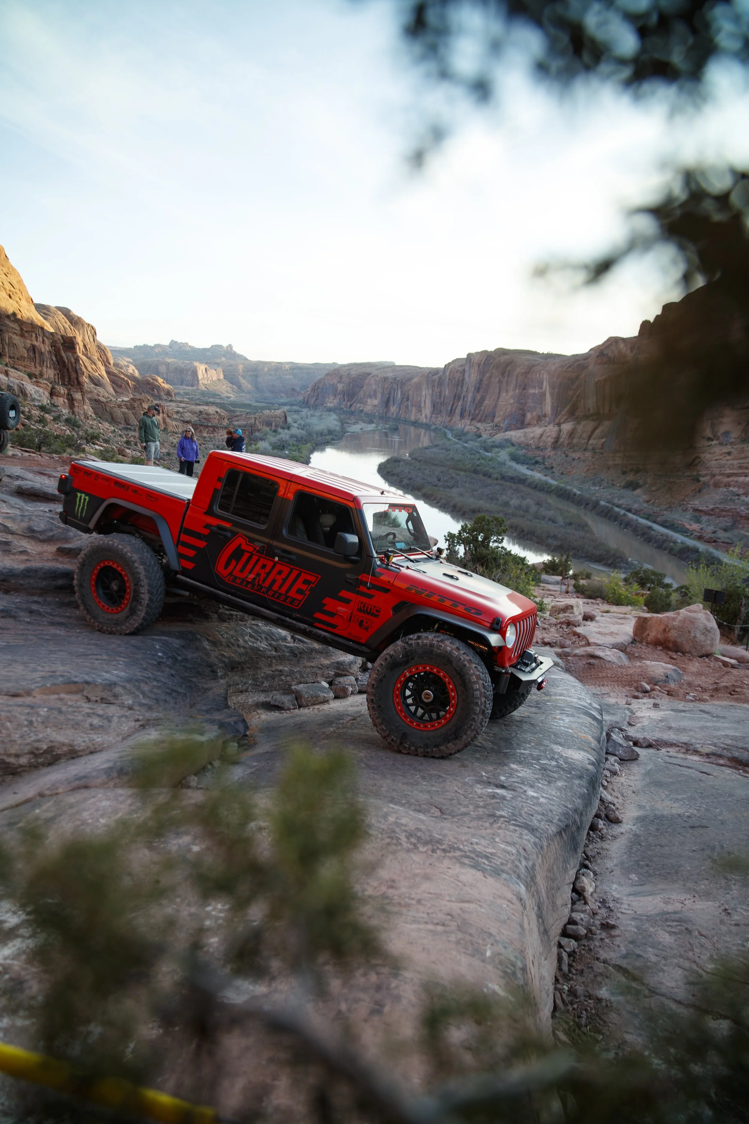 4_10_CaseyCurrie_MoabUT_EasterJeepSafari_Day1_MoabRimTrail_CurrieJeepJT_NoCrop_006.jpg