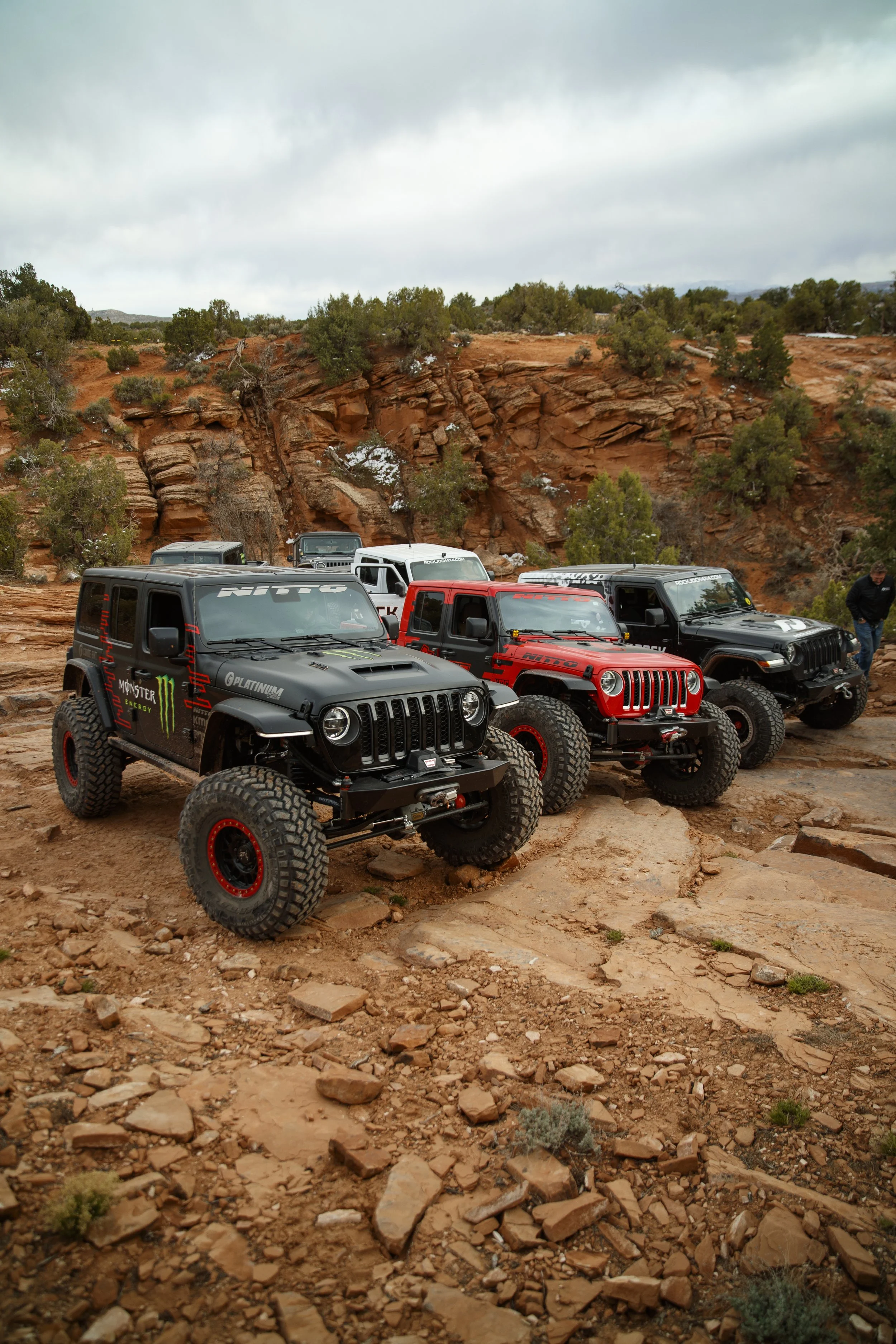 4_12_CaseyCurrie_MoabUT_EasterJeepSafari_Day3_PickleAndBehindTheRocks_392Jeep_NoCrop_009.jpg