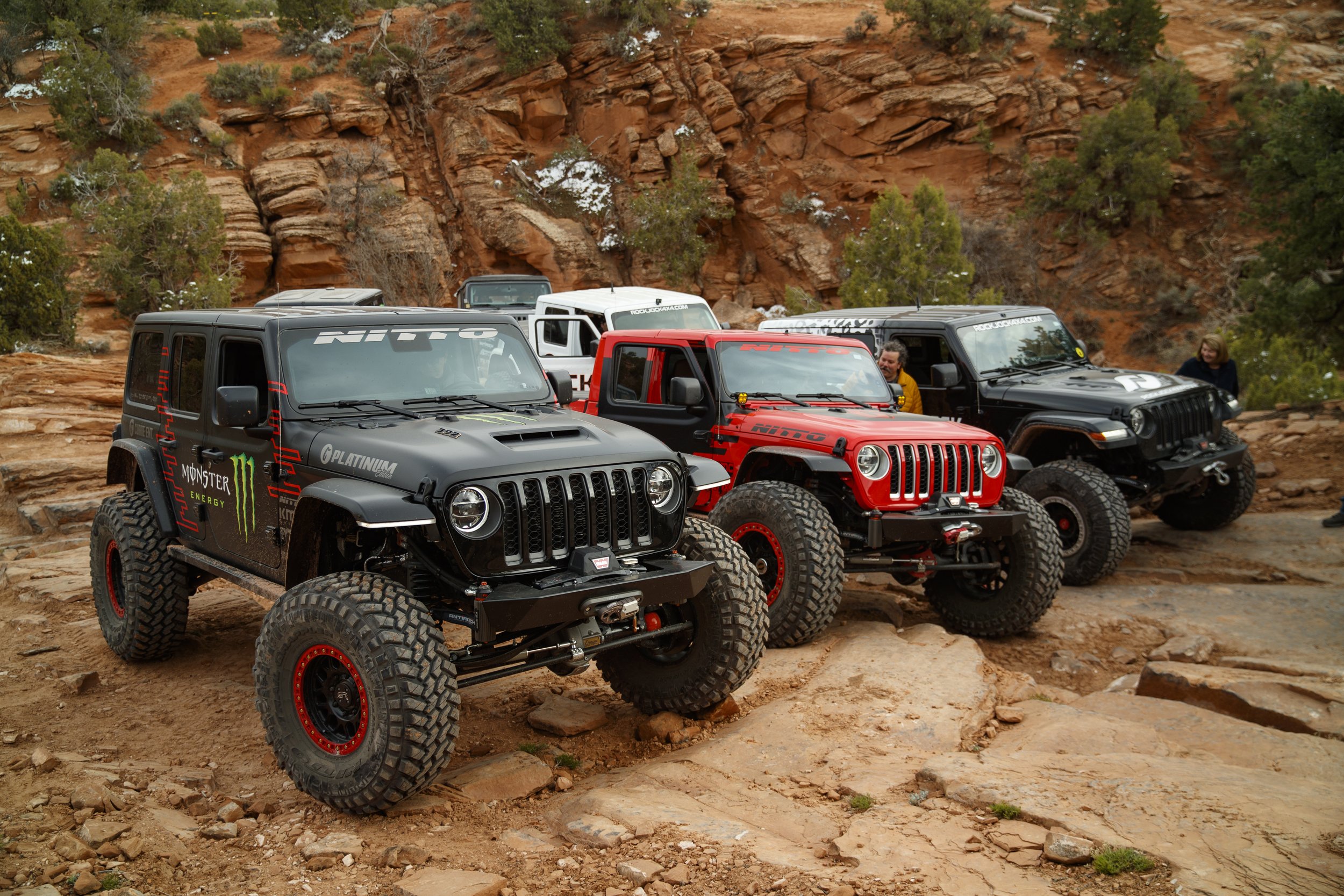 4_12_CaseyCurrie_MoabUT_EasterJeepSafari_Day3_PickleAndBehindTheRocks_392Jeep_NoCrop_010.jpg