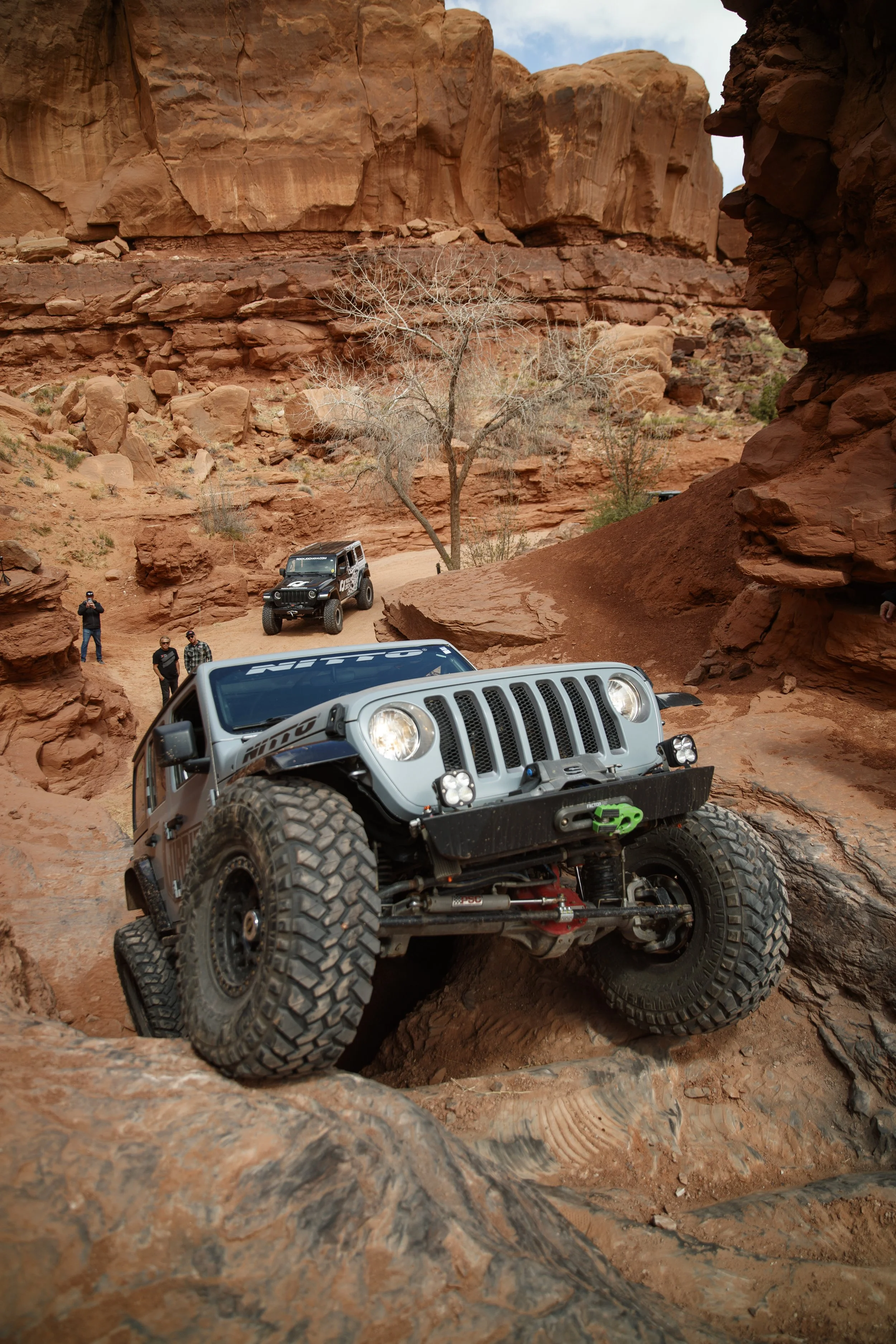 4_12_CaseyCurrie_MoabUT_EasterJeepSafari_Day3_PickleAndBehindTheRocks_CurrieJeepJL_NoCrop_002.jpg