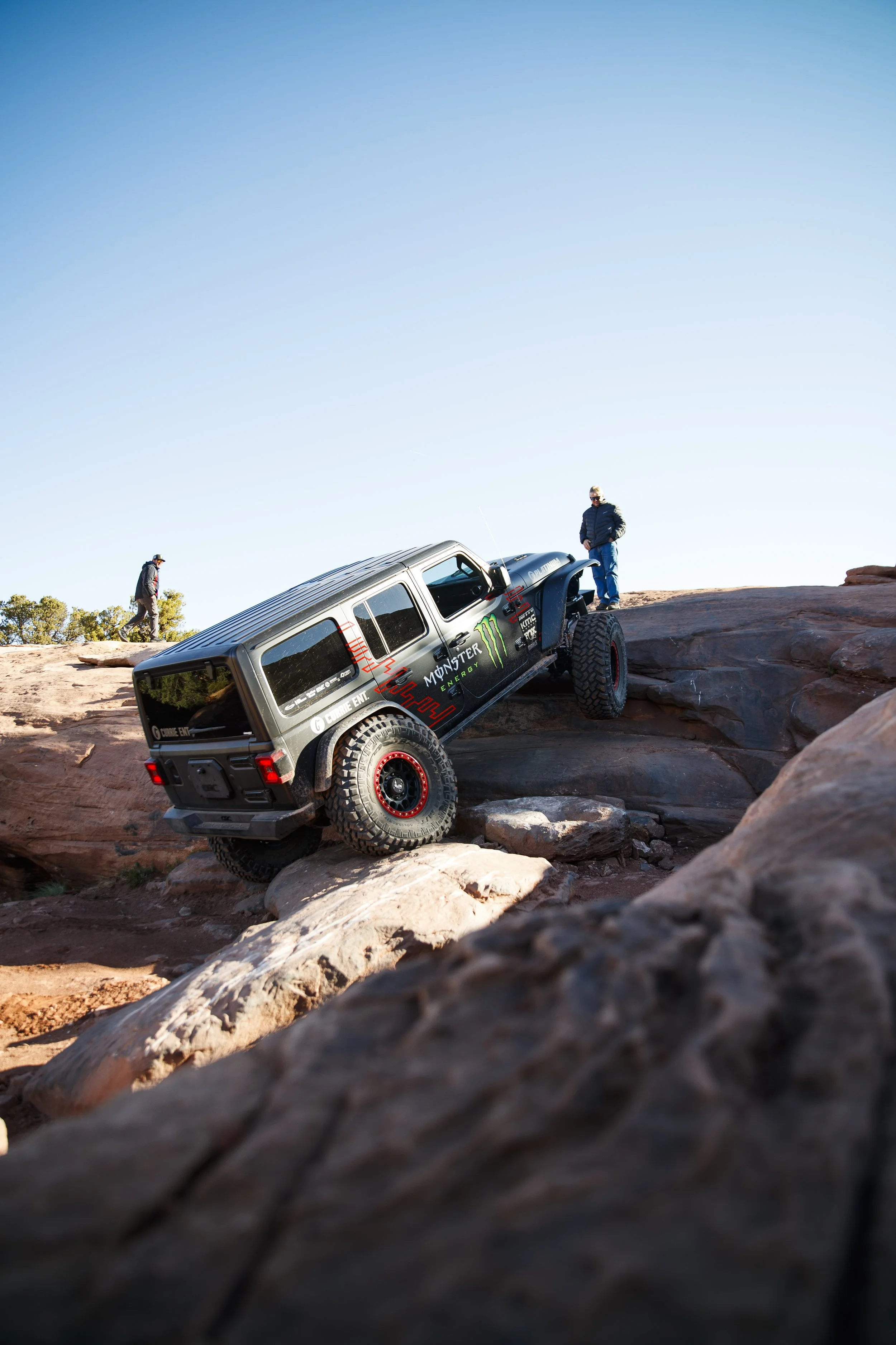 4_13_CaseyCurrie_MoabUT_EasterJeepSafari_Day4_RustyNailAndGoldenCrack_392Jeep_NoCrop_003.jpg