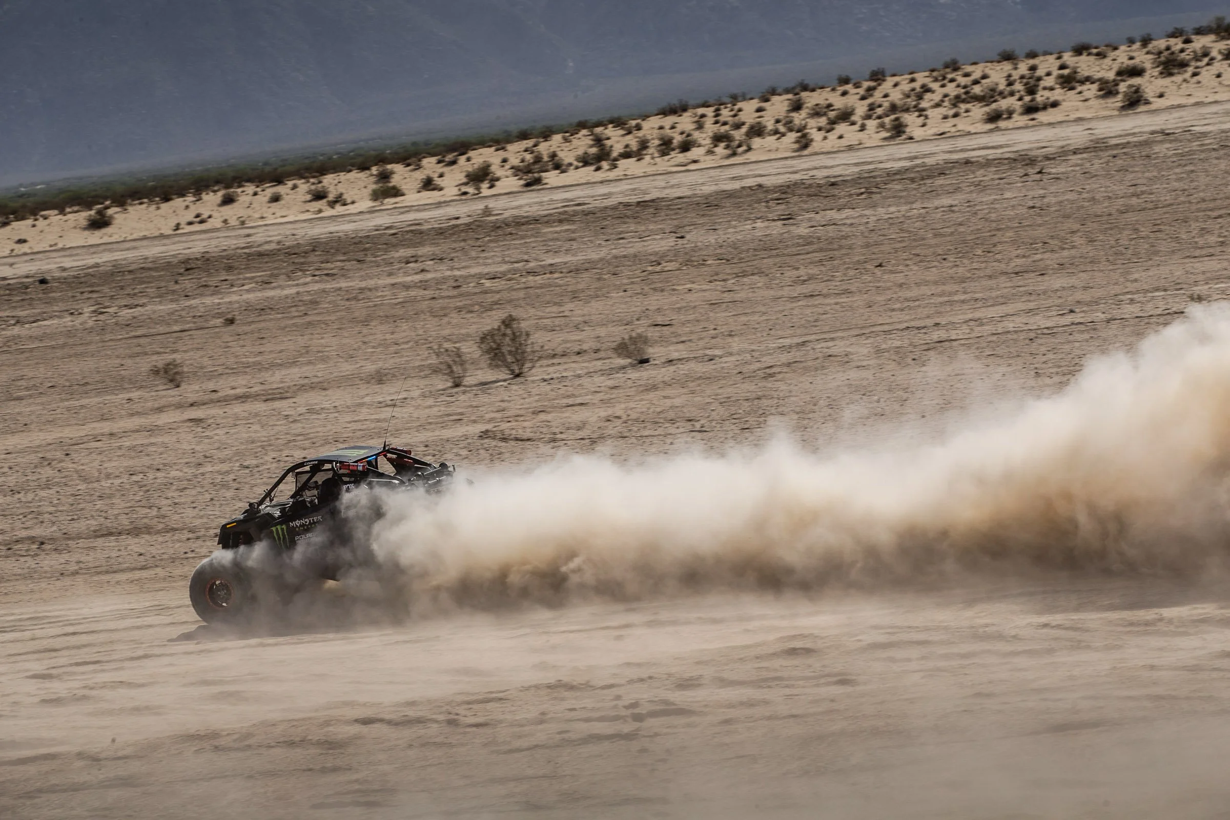 5_1_CaseyCurrie_Mexico_Norra1000_Day1_EnsenadaToSanFelipe_PolarisRZRProR_NoCrop_009.JPG