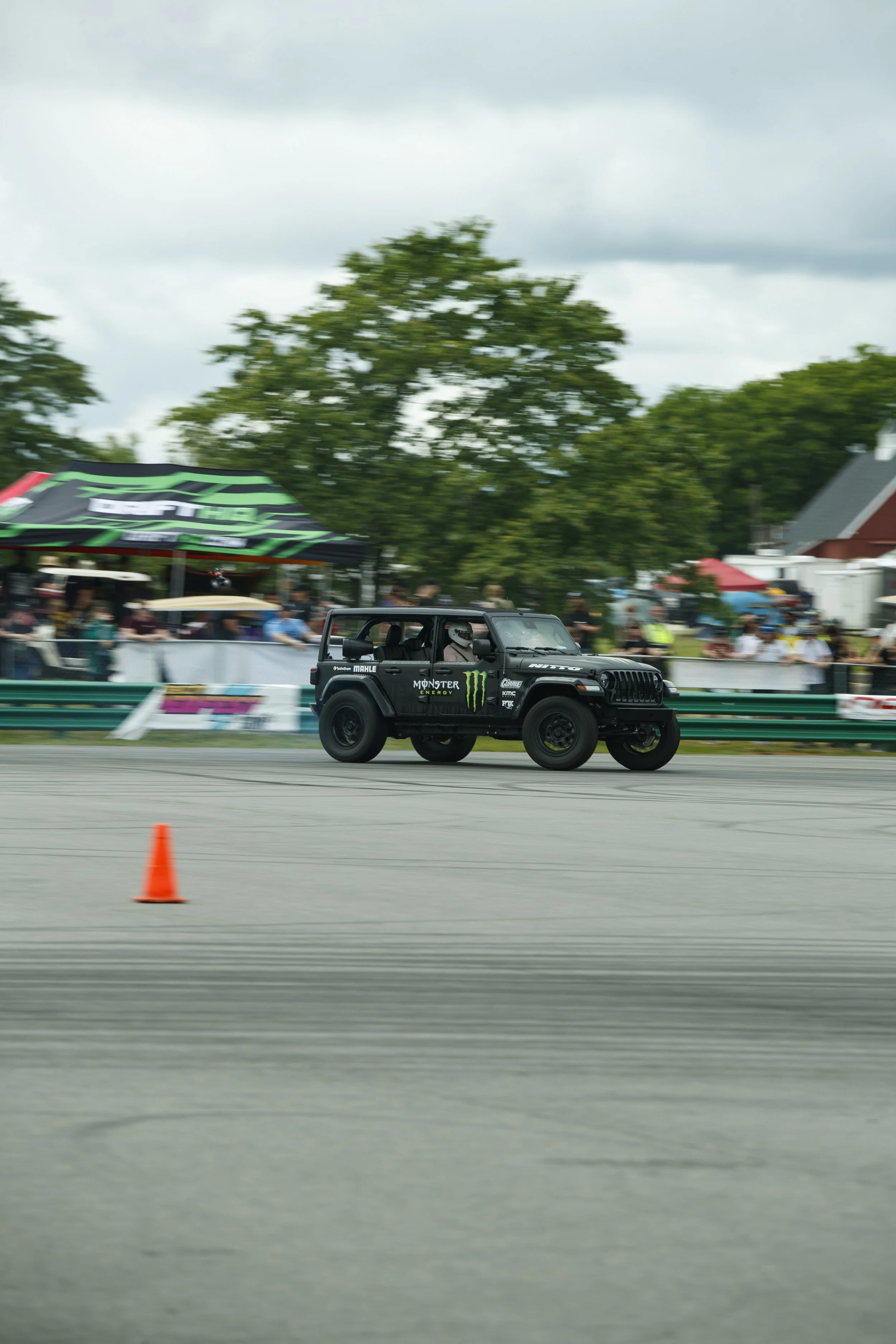5_13_CaseyCurrie_HyperFest_AltonVA_DriftJeep_NoCrop_008.jpg