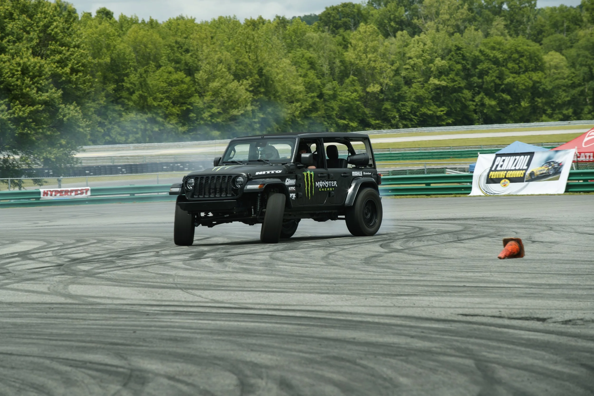 5_13_CaseyCurrie_HyperFest_AltonVA_DriftJeep_NoCrop_016.jpg
