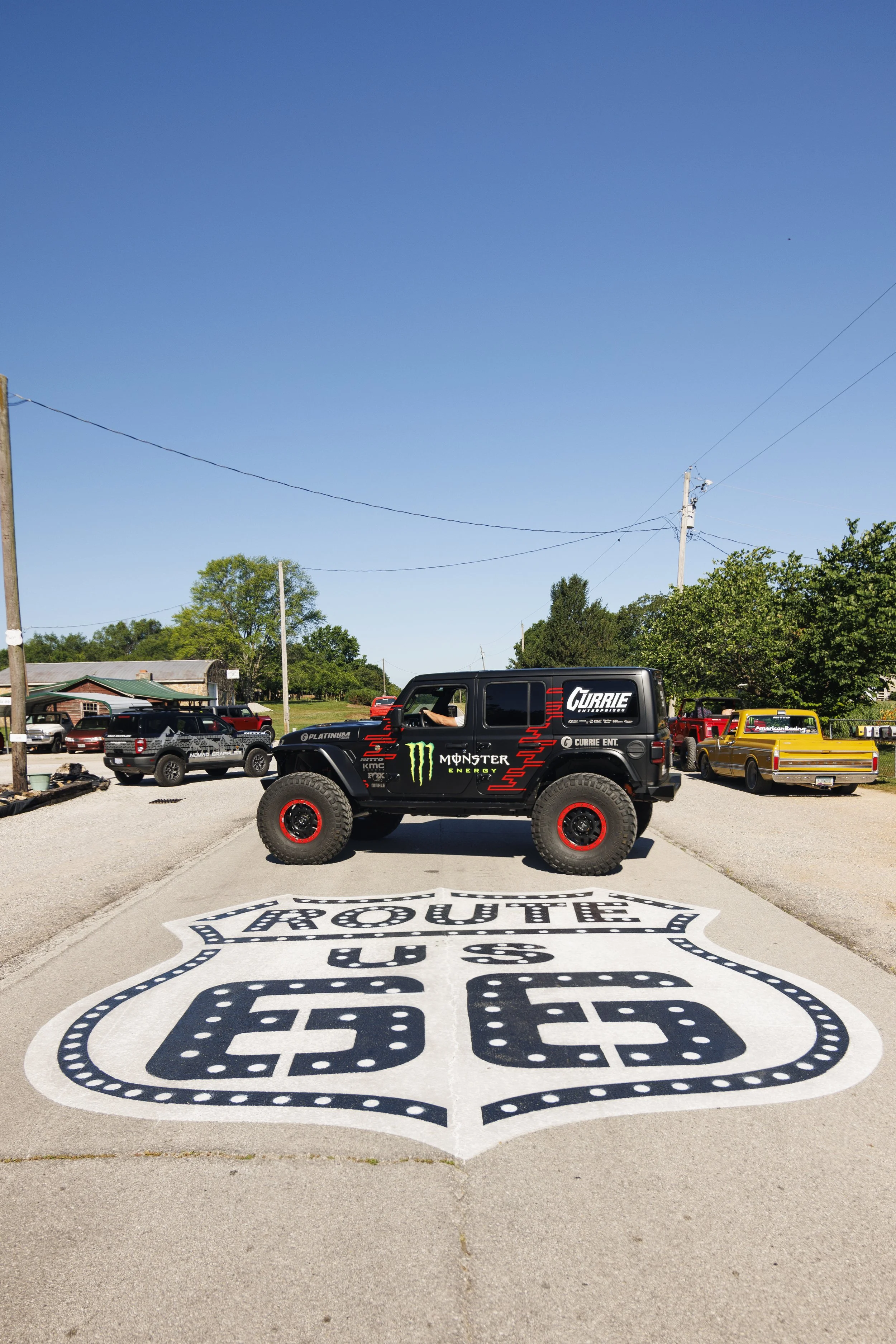 6_20_CaseyCurrie_NittoAmericanRoadTour_Route66_392Jeep_NoCrop_002.jpg