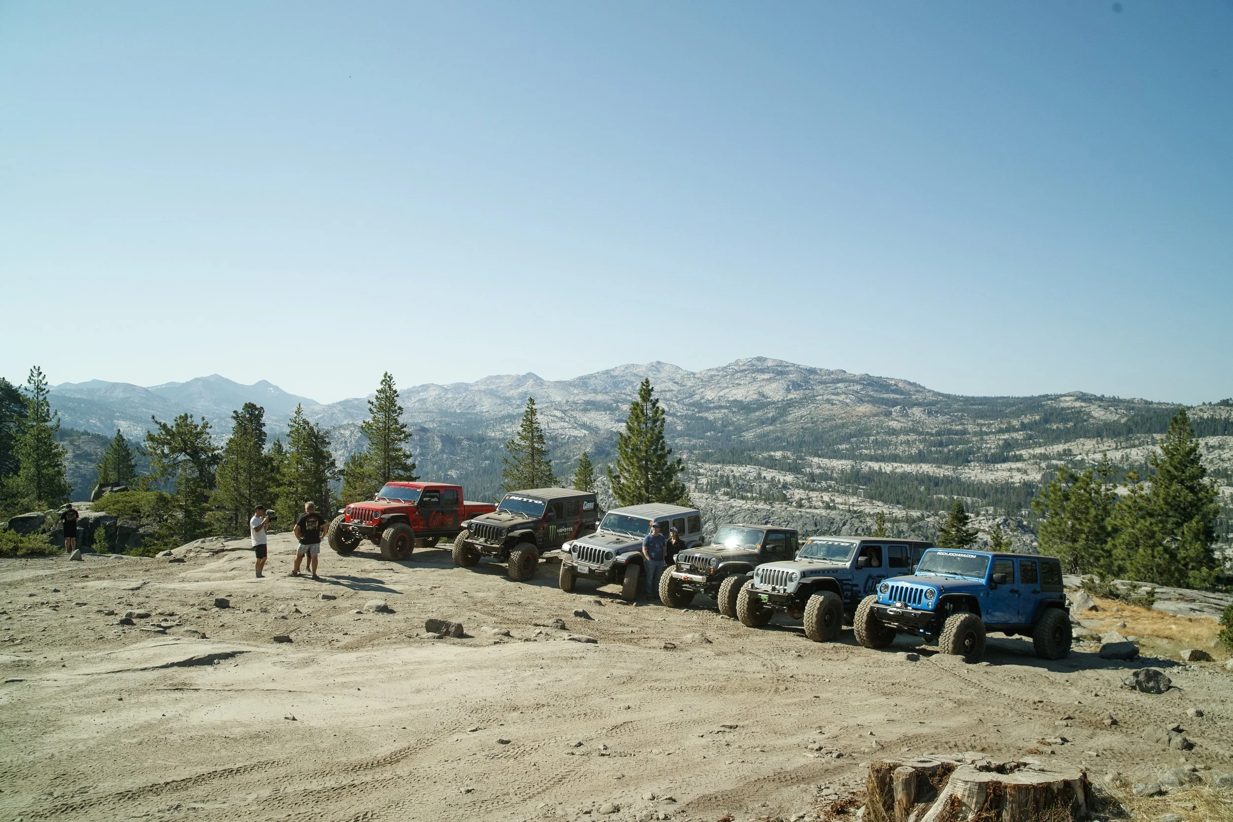 7_29_CaseyCurrie_JeepersJamboree_RubiconTrail_GroupPhoto_NoCrop_010.jpg