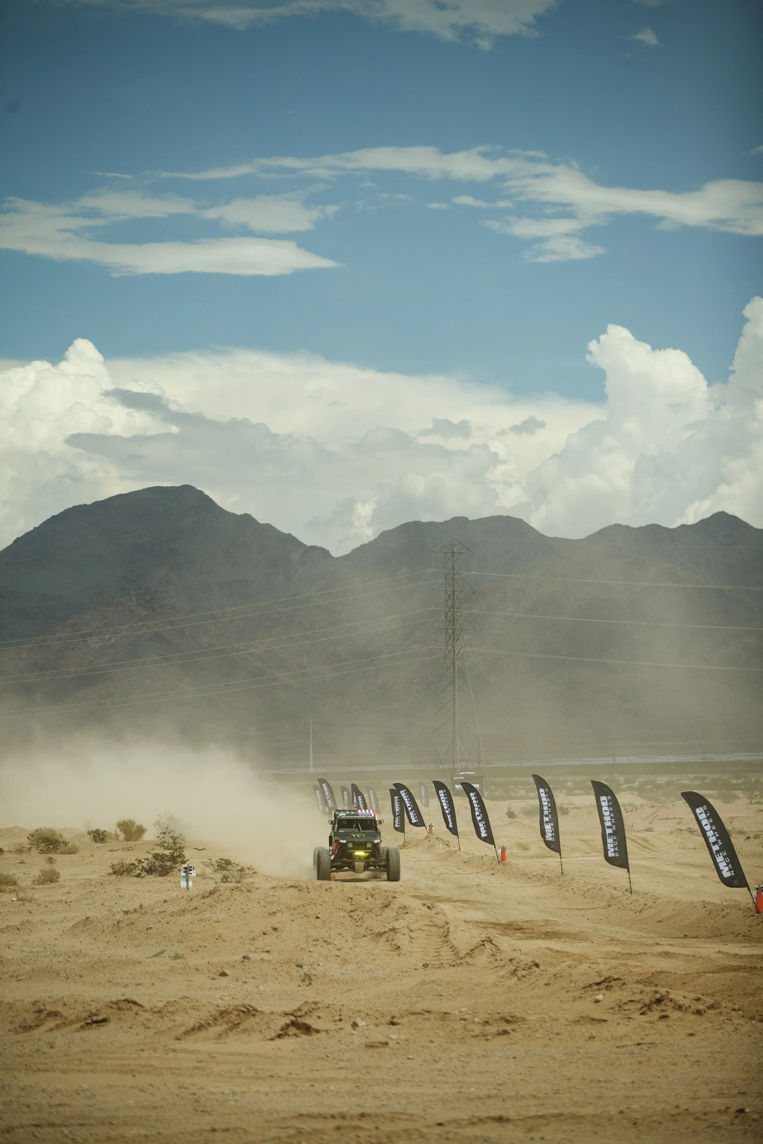 8_11_CaseyCurrie_Vegas2Reno_Qualifying_TrophyJeep_NoCrop_004.jpg