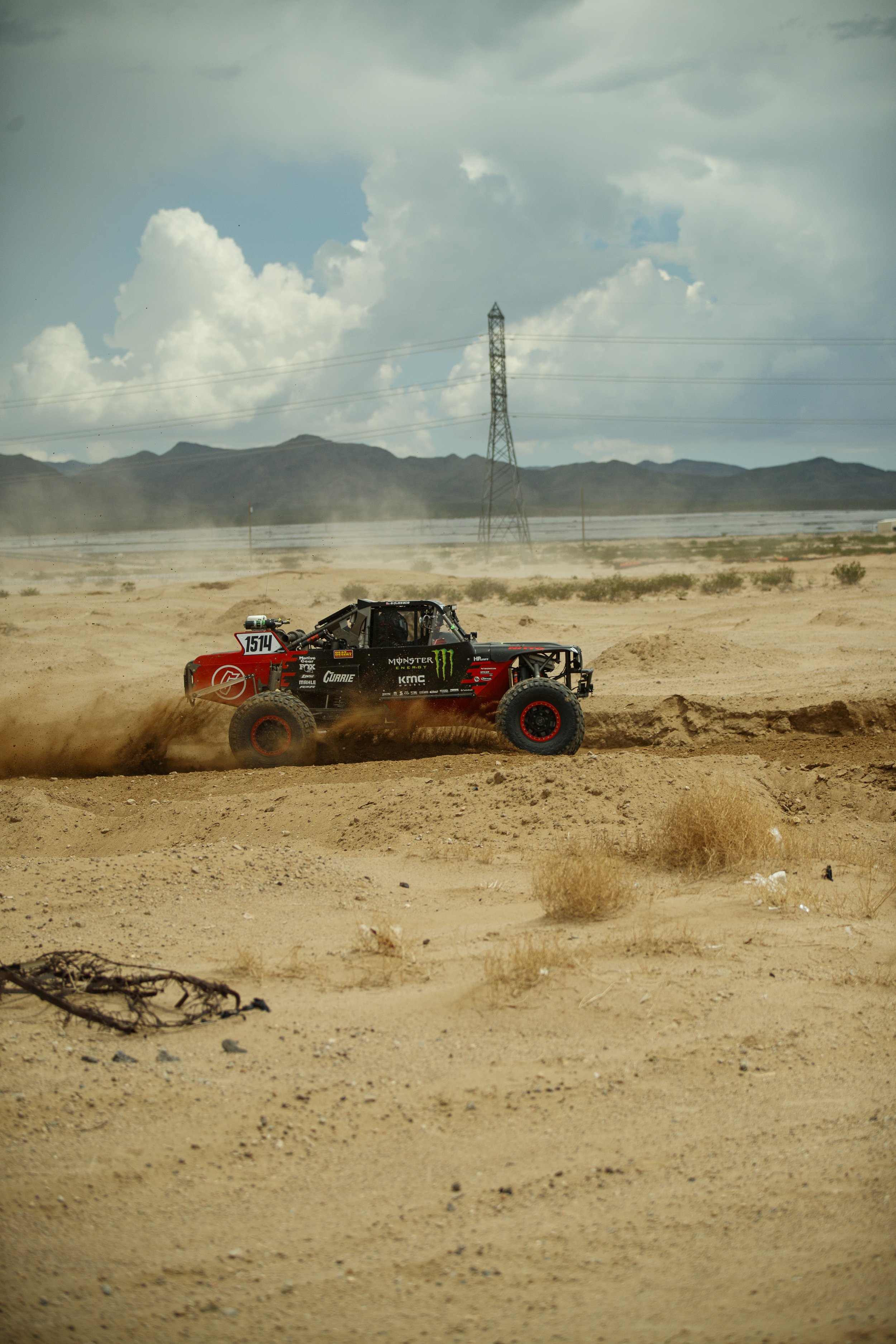 8_11_CaseyCurrie_Vegas2Reno_Qualifying_TrophyJeep_NoCrop_005.jpg