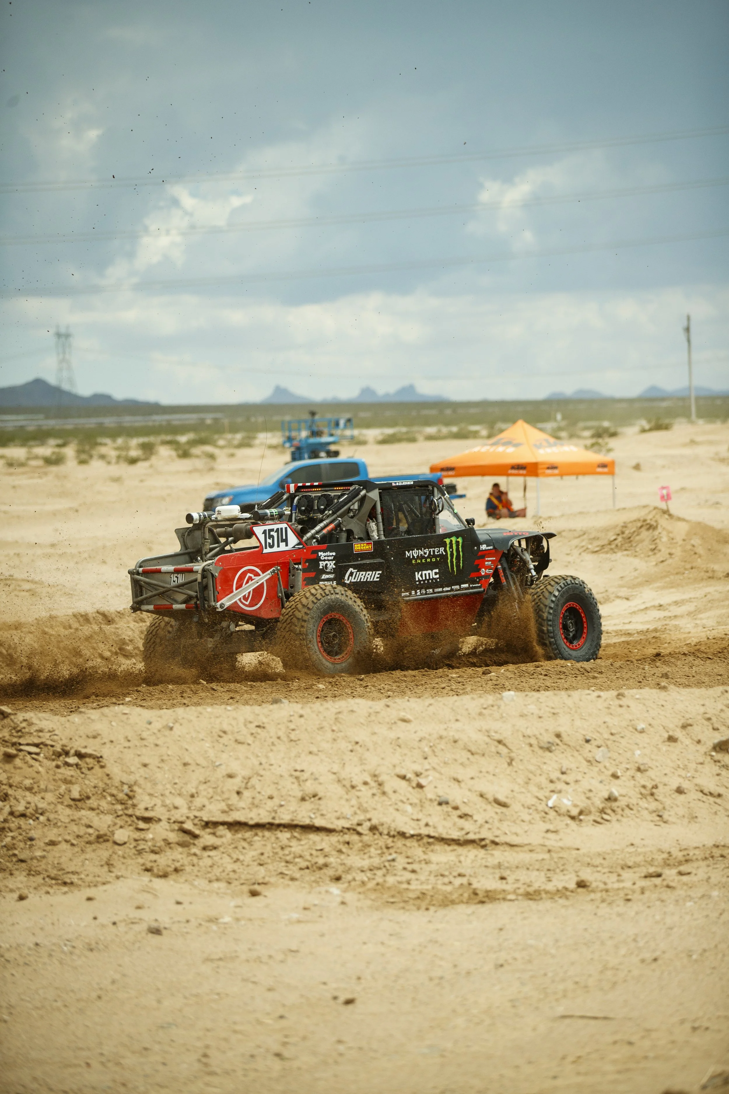 8_11_CaseyCurrie_Vegas2Reno_Qualifying_TrophyJeep_NoCrop_008.jpg