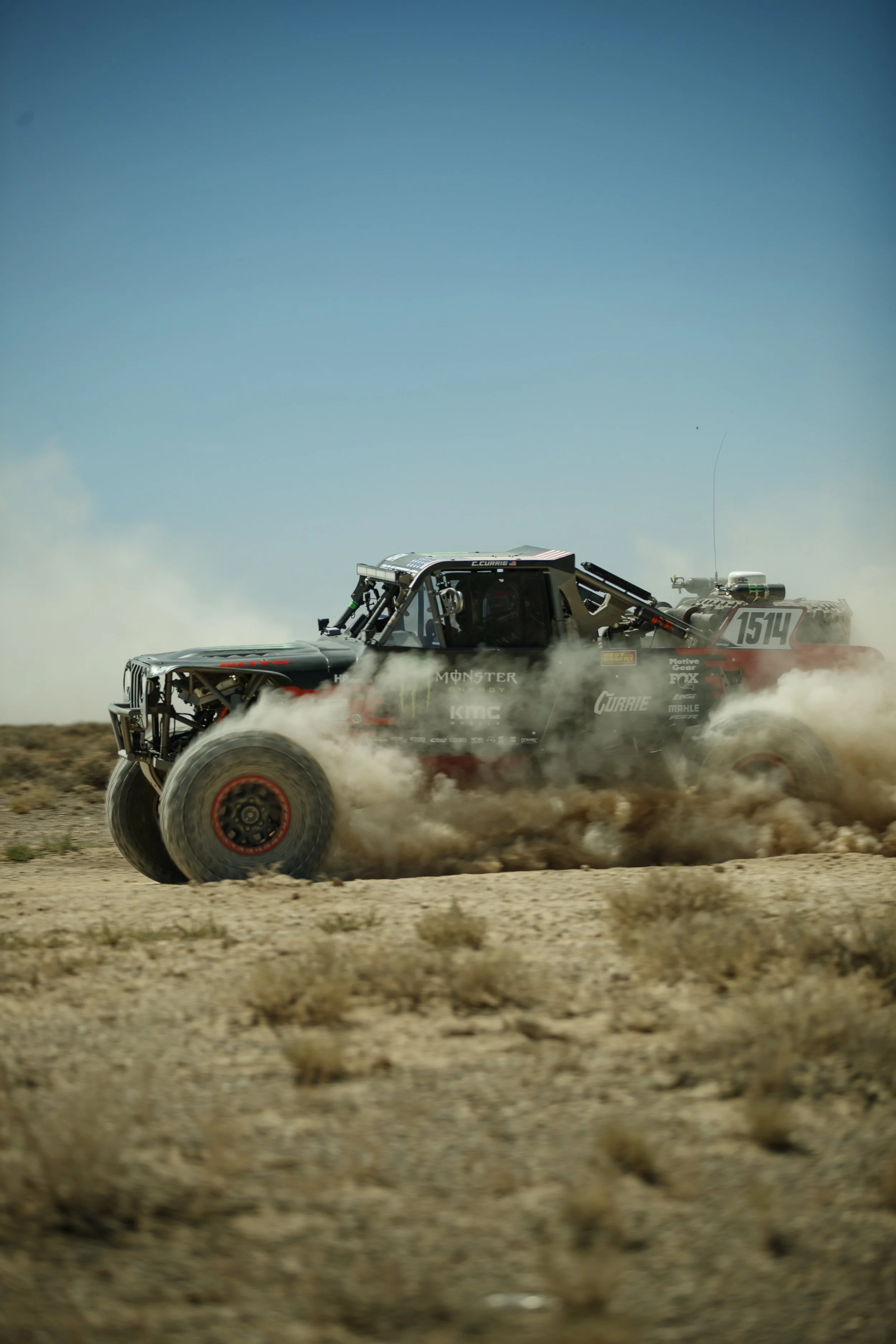 8_12_CaseyCurrie_Vegas2Reno_RaceDay_TrophyJeep_NoCrop_010.jpg
