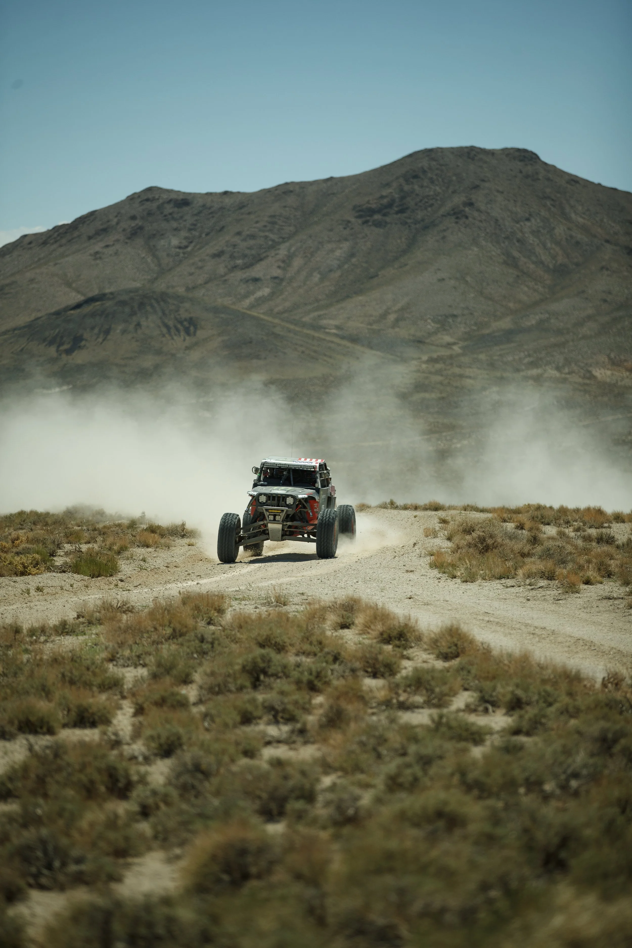 8_12_CaseyCurrie_Vegas2Reno_RaceDay_TrophyJeep_NoCrop_011.jpg