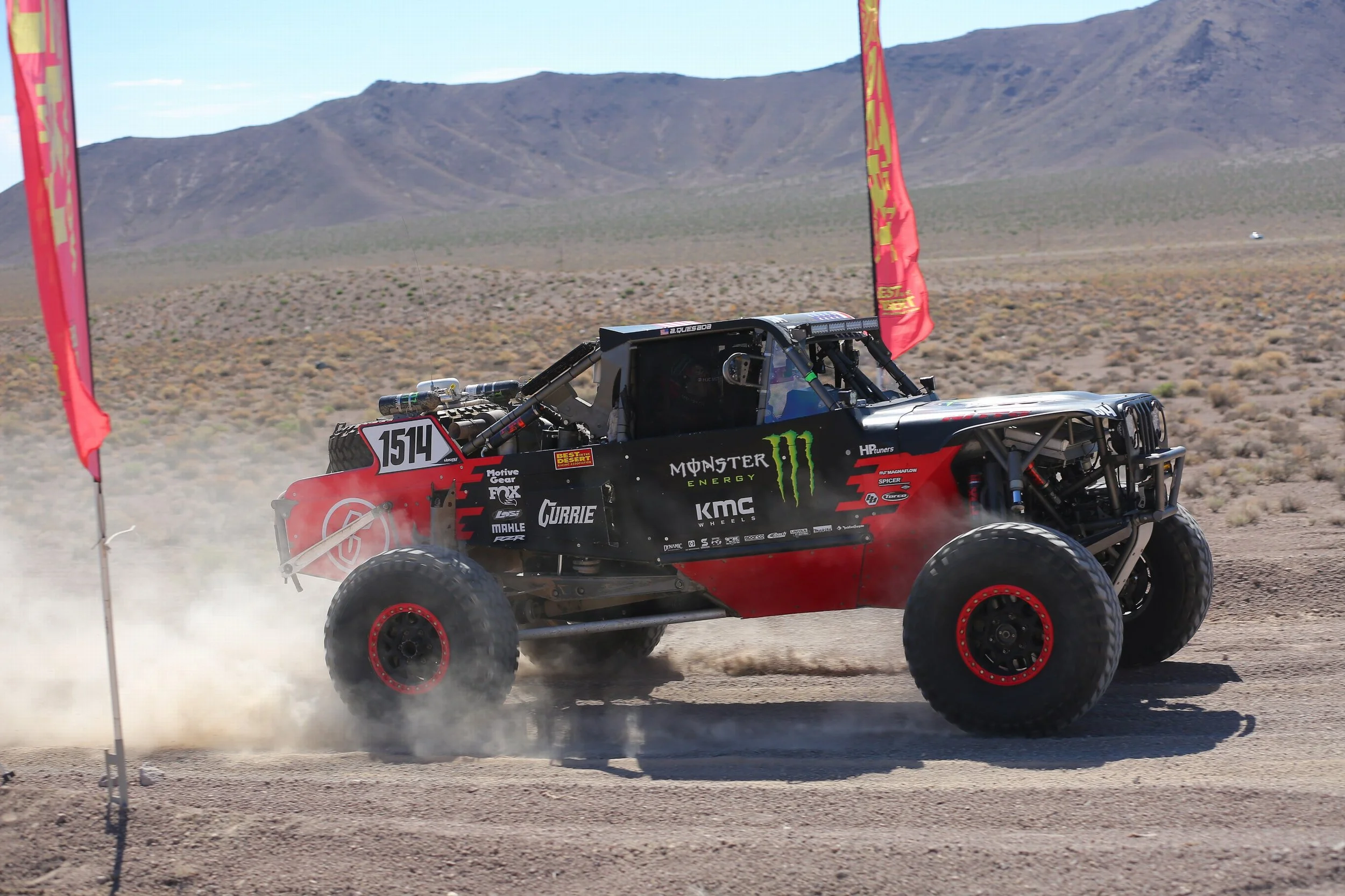 8_12_CaseyCurrie_Vegas2Reno_RaceDay_TrophyJeep_NoCrop_013.JPG