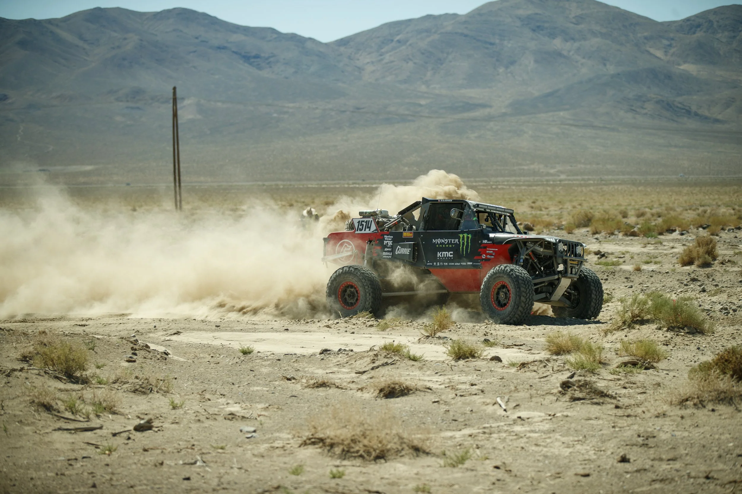 8_12_CaseyCurrie_Vegas2Reno_RaceDay_TrophyJeep_NoCrop_012.jpg