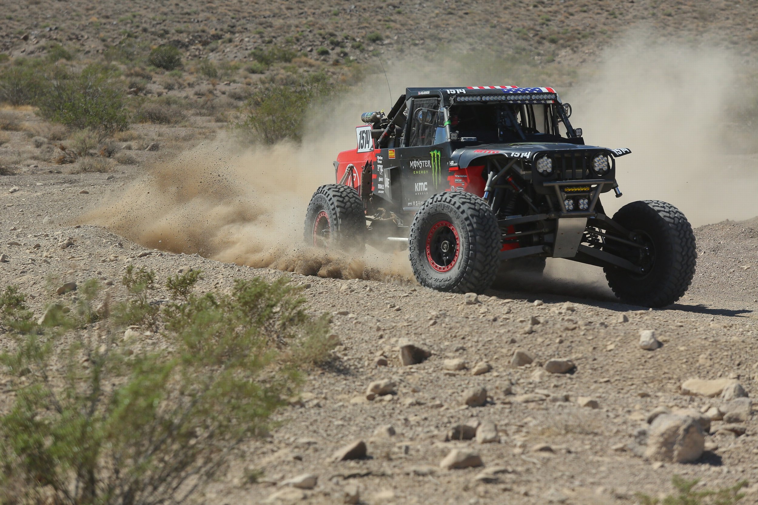 8_12_CaseyCurrie_Vegas2Reno_RaceDay_TrophyJeep_NoCrop_017.JPG