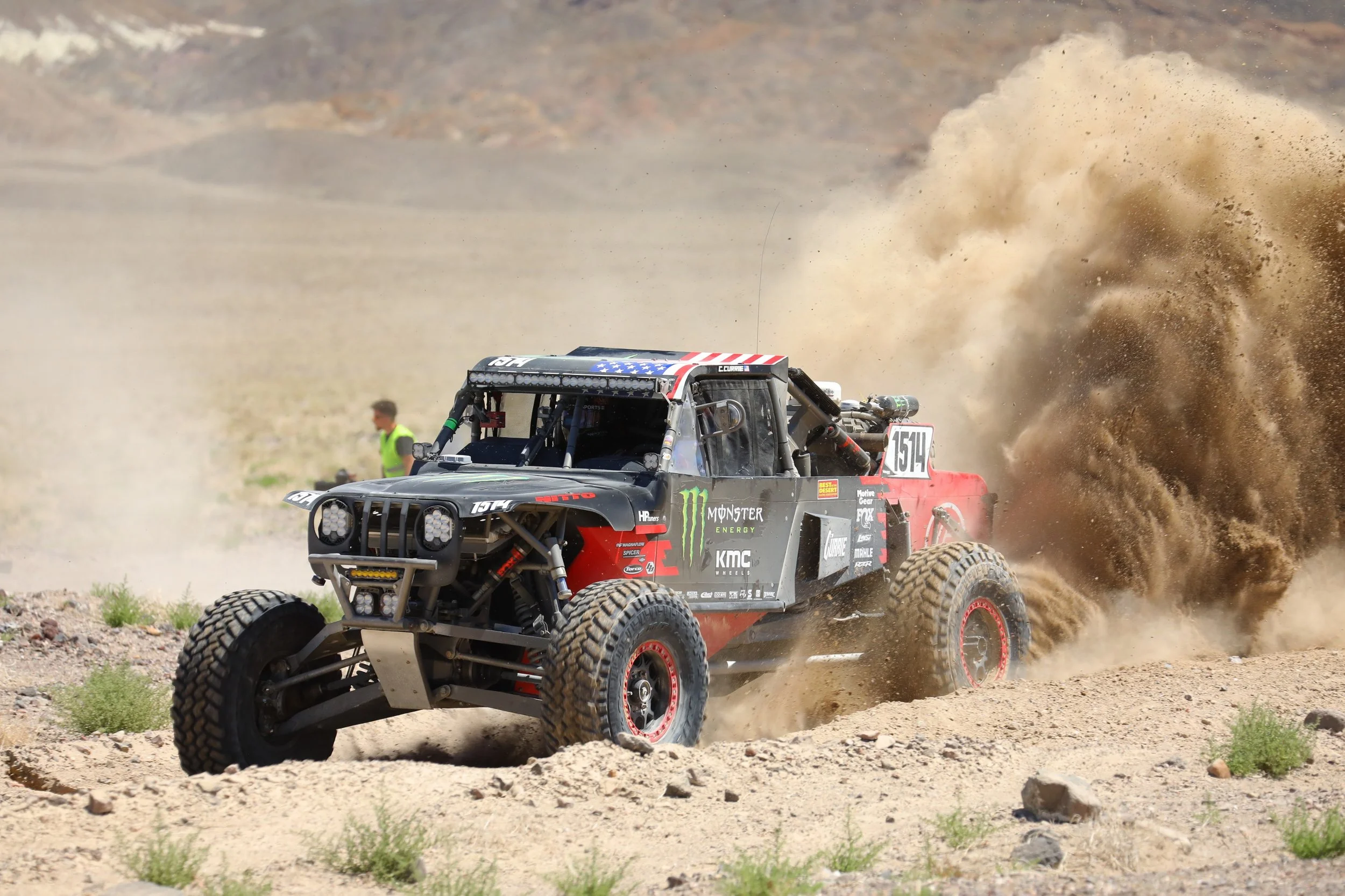 8_12_CaseyCurrie_Vegas2Reno_RaceDay_TrophyJeep_NoCrop_020.JPG