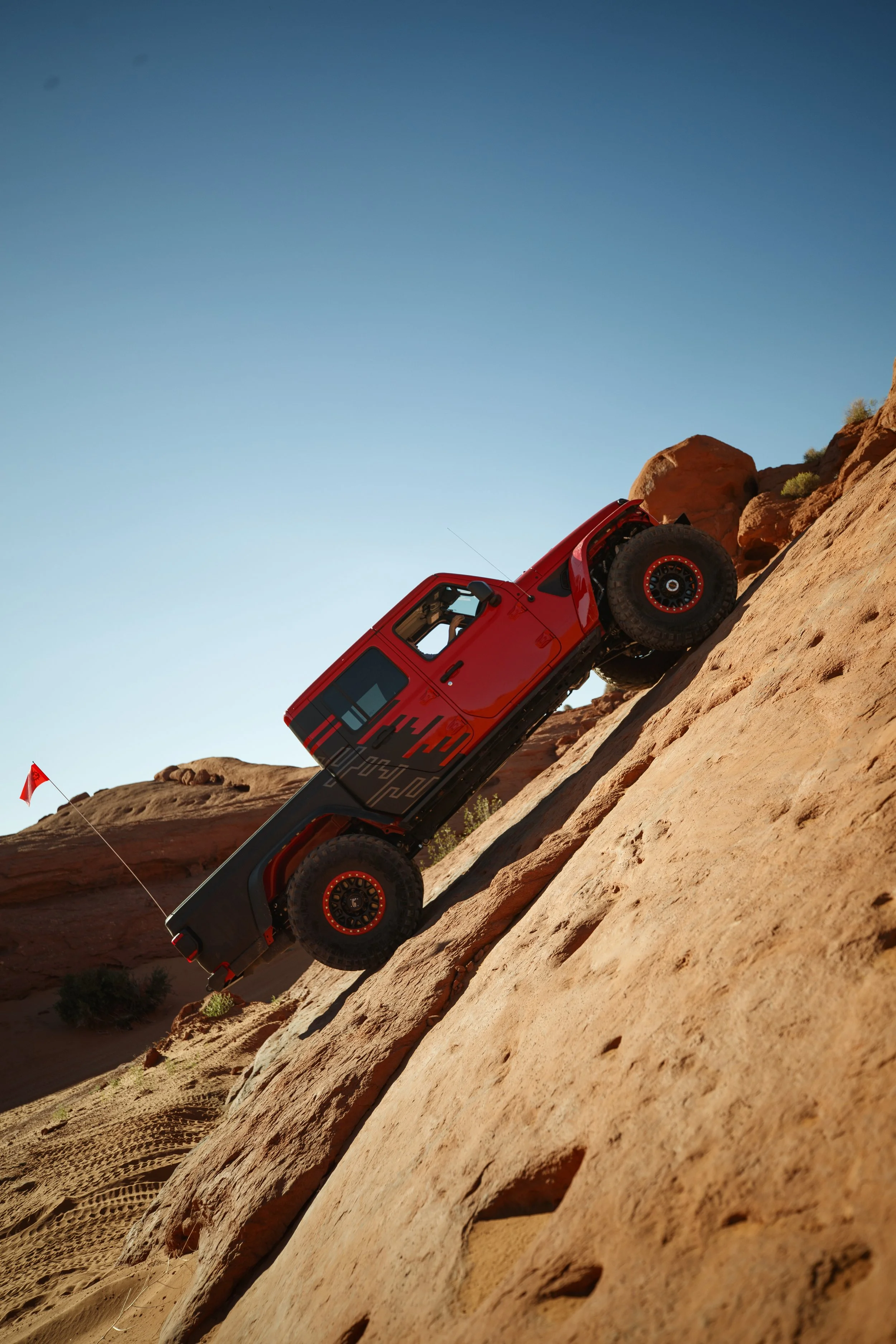 10_7_CaseyCurrie_TrailHero_SandHollowUtah_DieselJeepJT_NoCrop_007.jpg