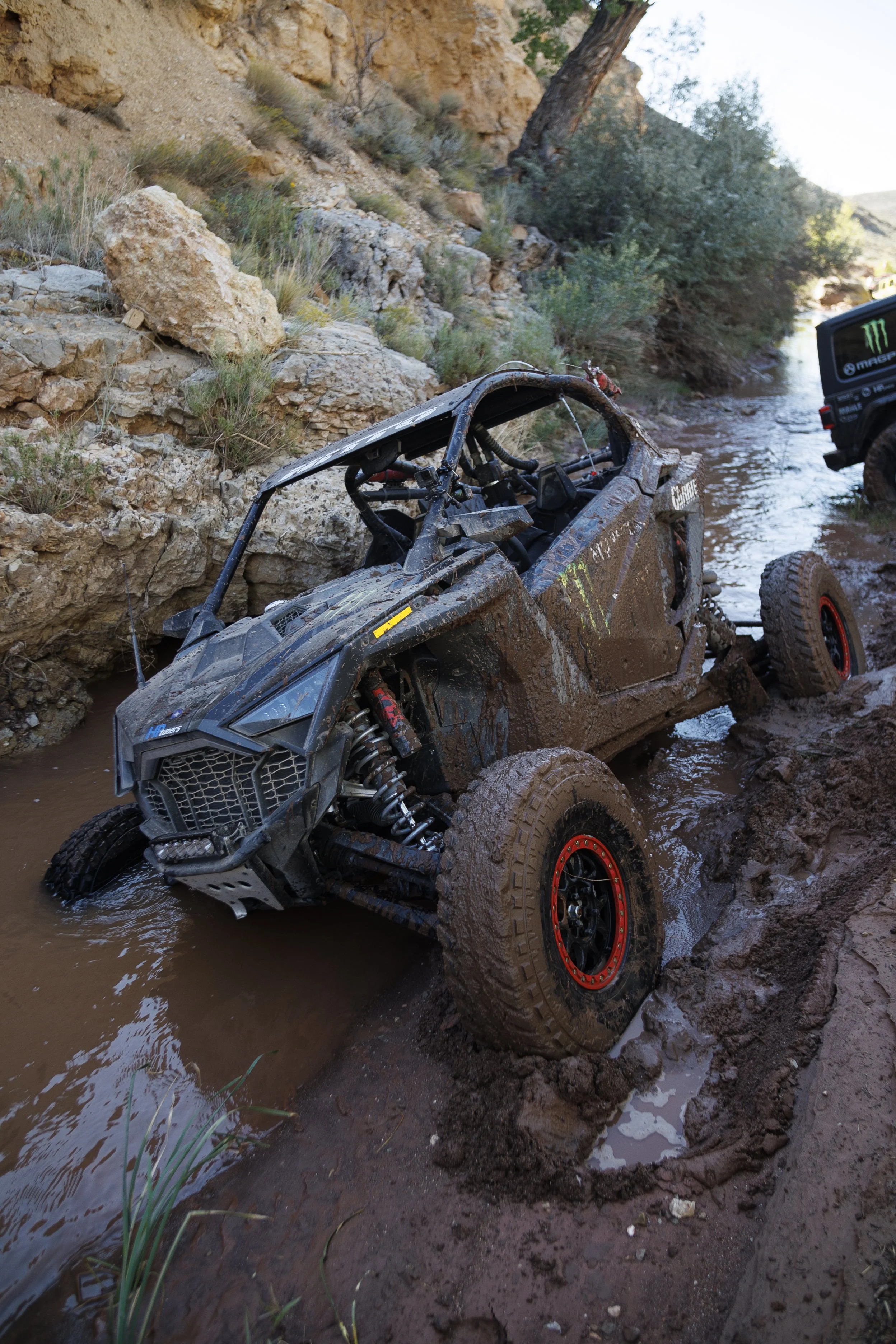 10_7_CaseyCurrie_TrailHero_SandHollowUtah_PolarisRZRProR_NoCrop_001.jpg