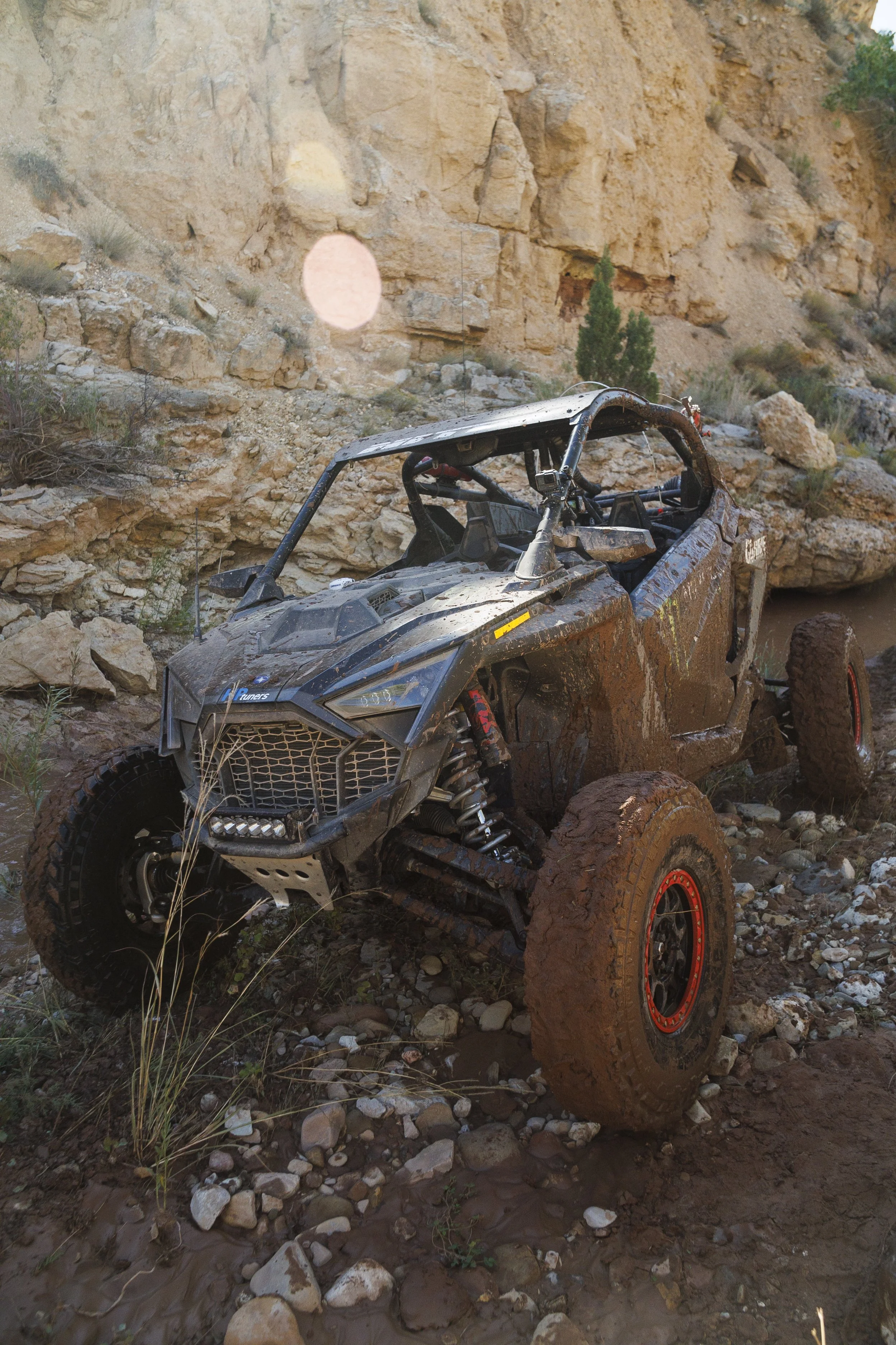 10_7_CaseyCurrie_TrailHero_SandHollowUtah_PolarisRZRProR_NoCrop_004.jpg