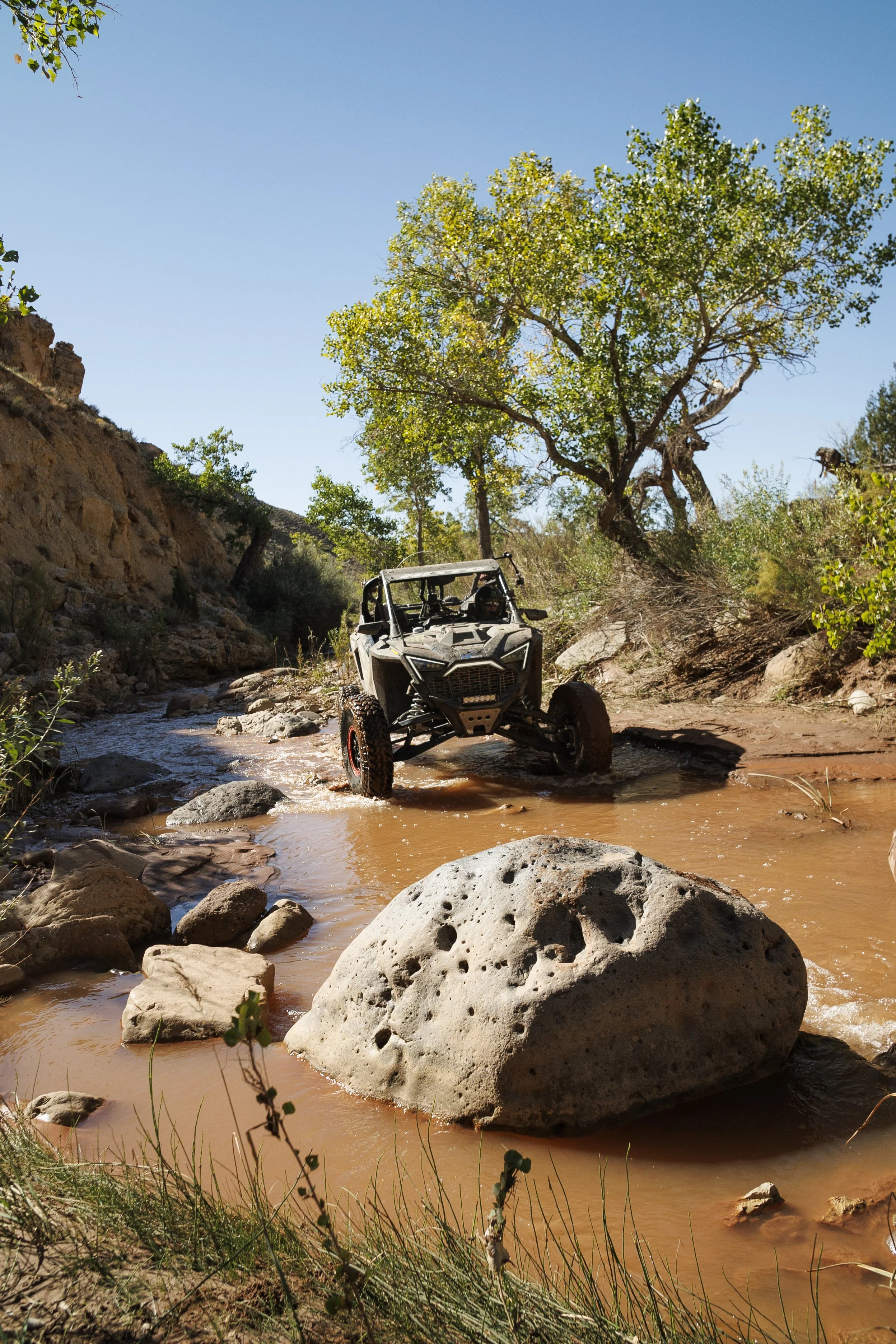 10_7_CaseyCurrie_TrailHero_SandHollowUtah_PolarisRZRProR_NoCrop_005.jpg