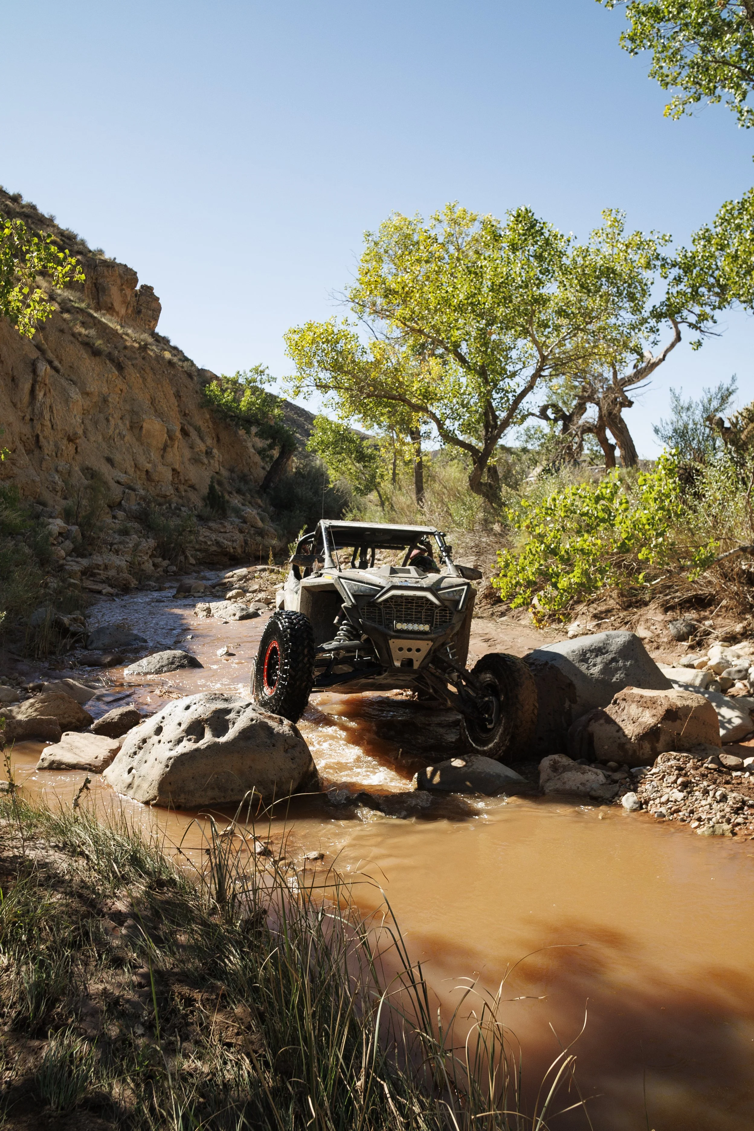10_7_CaseyCurrie_TrailHero_SandHollowUtah_PolarisRZRProR_NoCrop_006.jpg