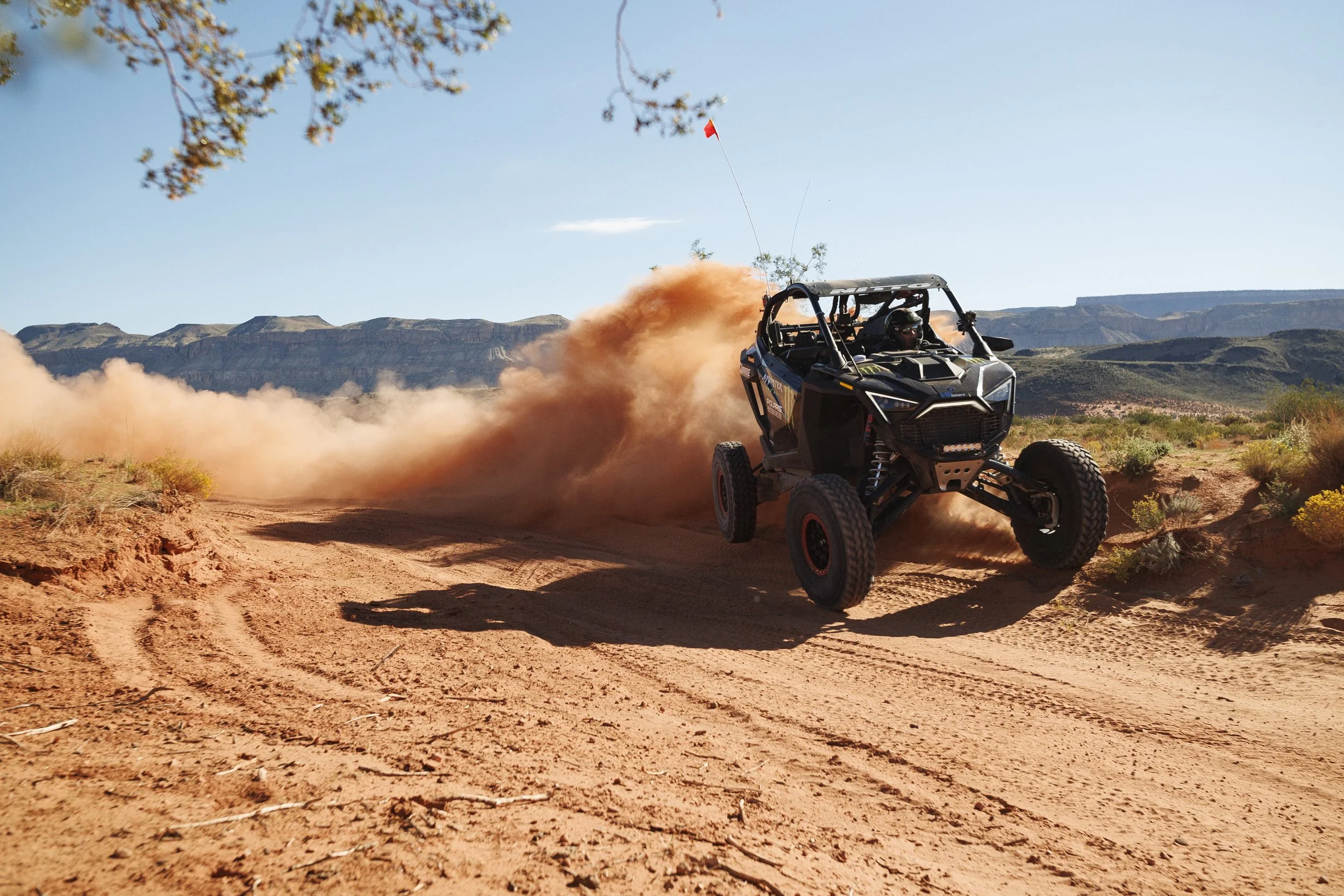 10_7_CaseyCurrie_TrailHero_SandHollowUtah_PolarisRZRProR_NoCrop_010.jpg