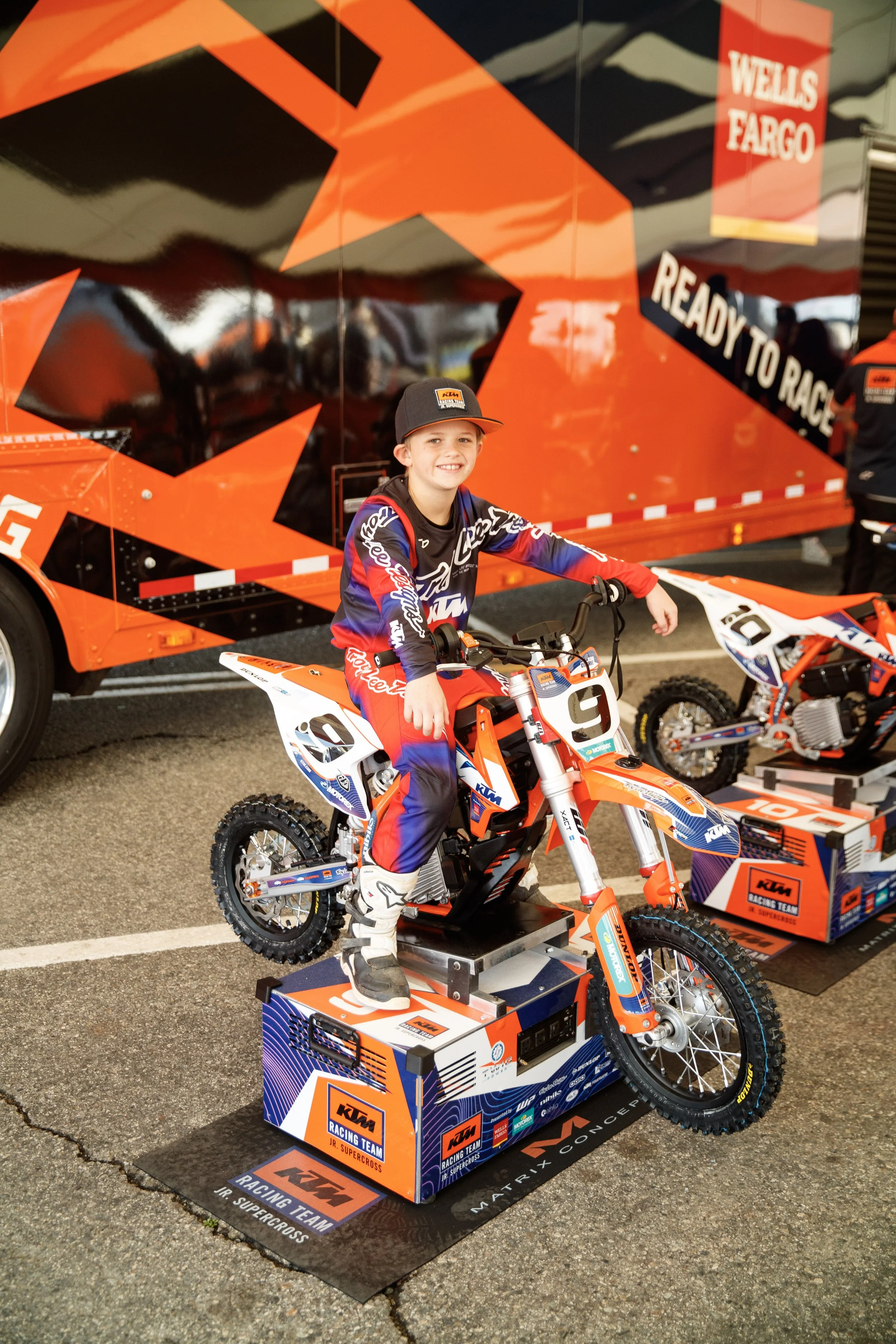 1_7_CaseyCurrie_SupercrossJrs_AnaheimCa_NoCrop_009.jpg
