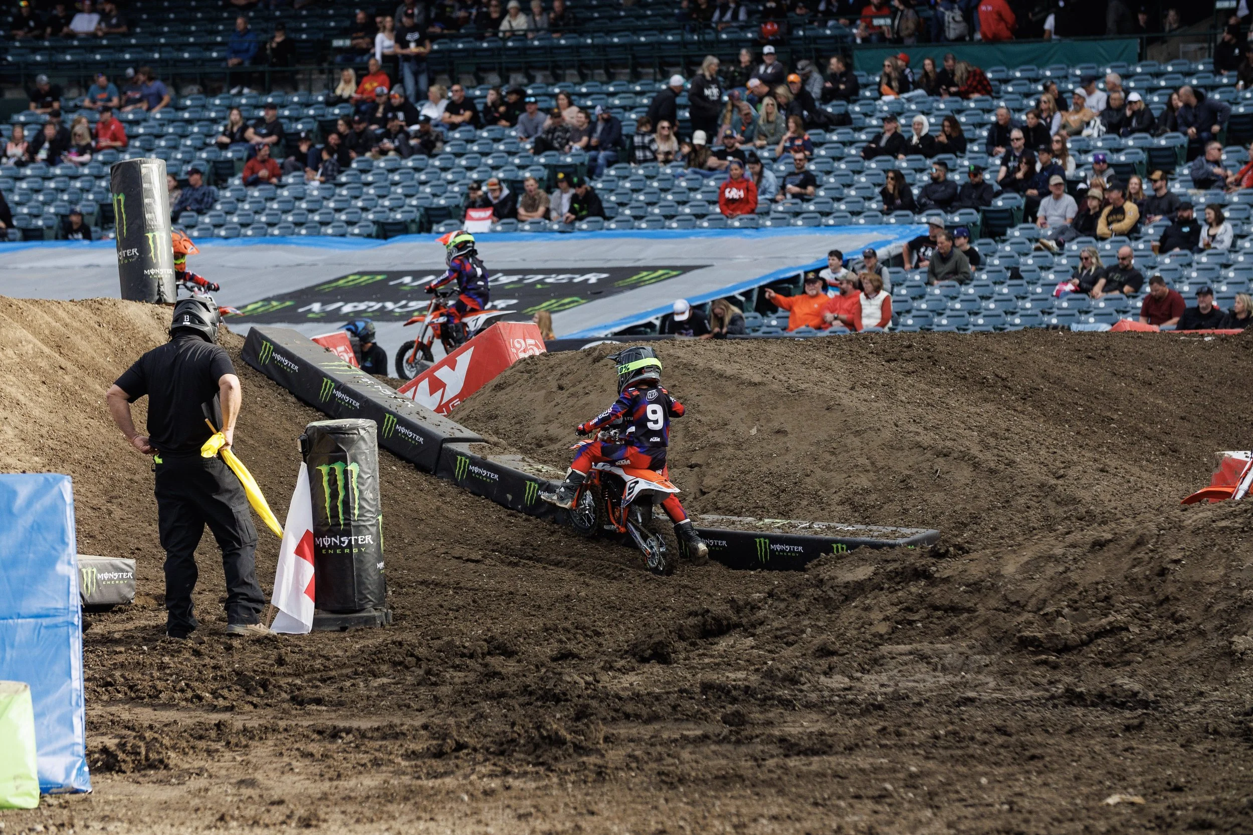 1_7_CaseyCurrie_SupercrossJrs_AnaheimCa_NoCrop_051.jpg