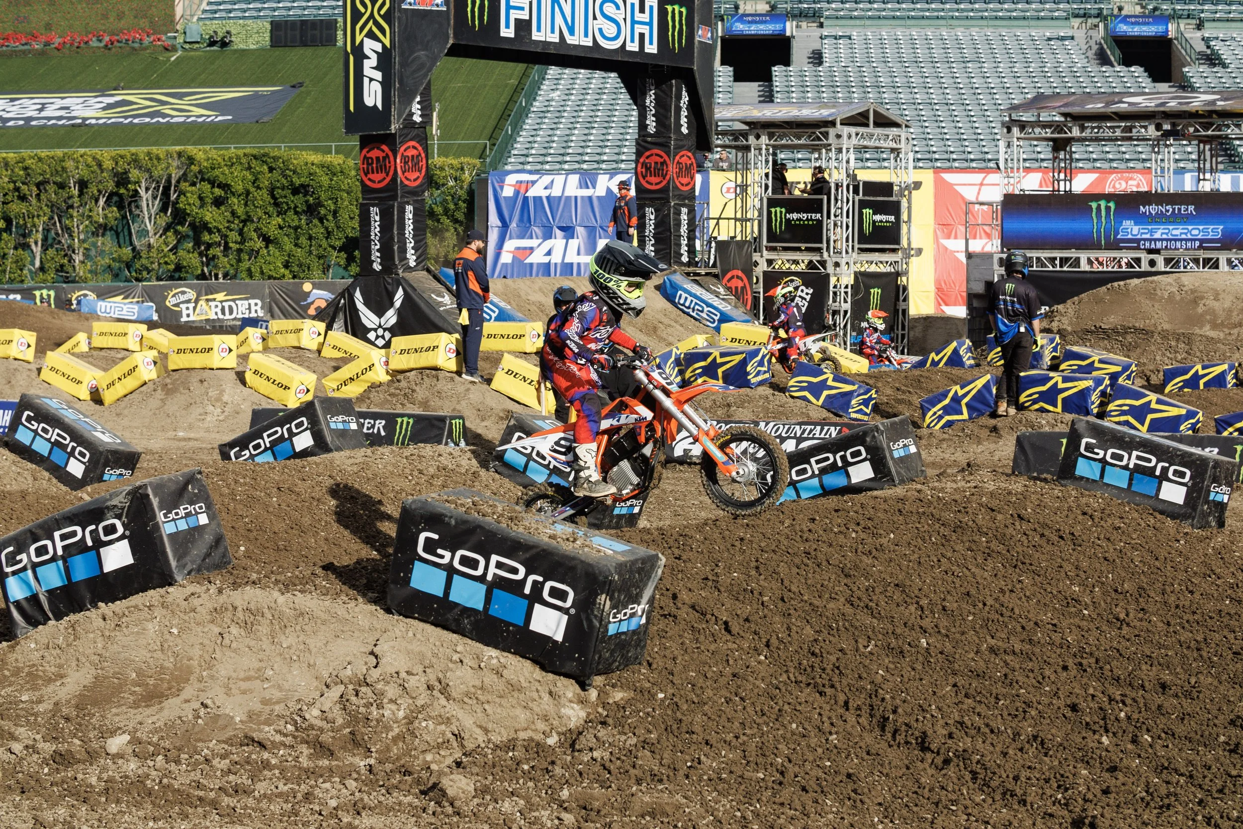 1_7_CaseyCurrie_SupercrossJrs_AnaheimCa_NoCrop_055.jpg