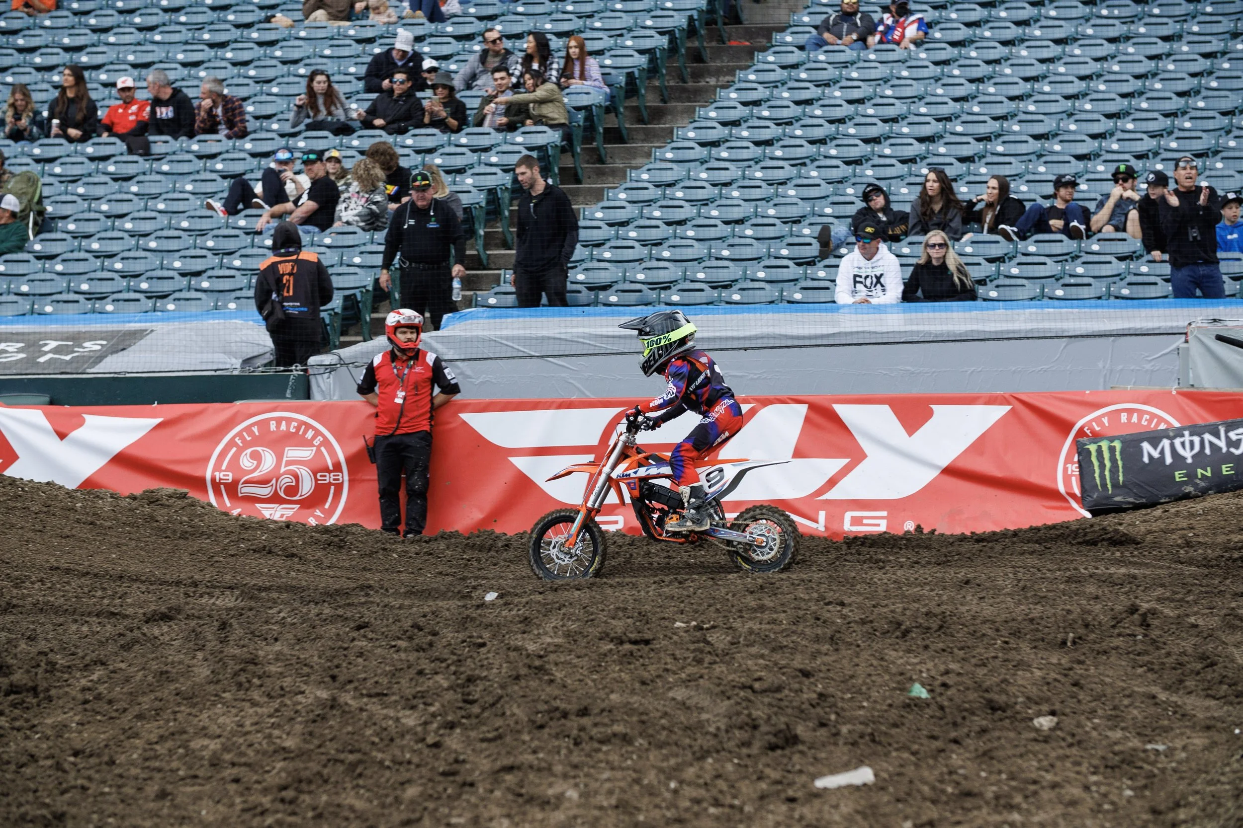 1_7_CaseyCurrie_SupercrossJrs_AnaheimCa_NoCrop_061.jpg