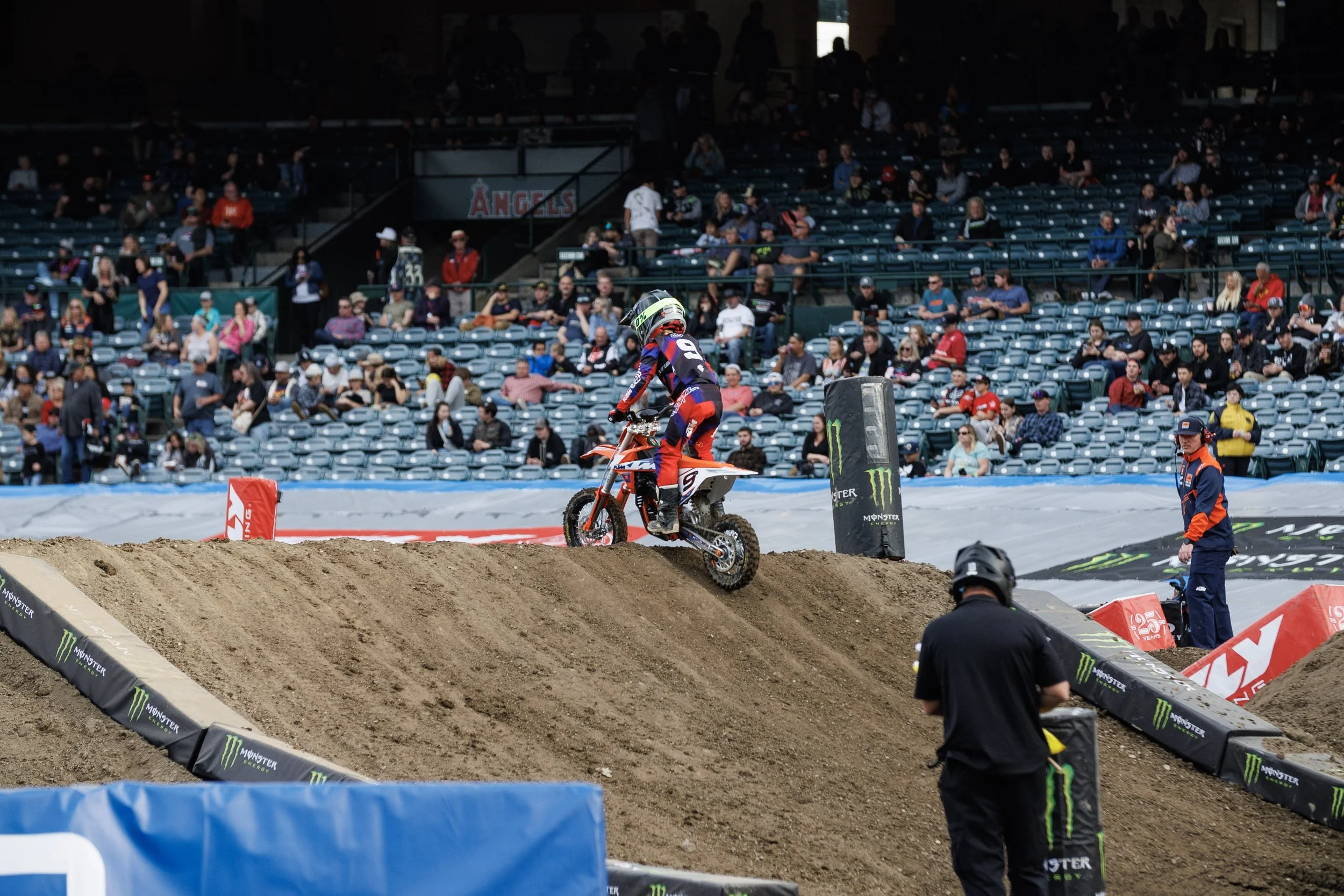 1_7_CaseyCurrie_SupercrossJrs_AnaheimCa_NoCrop_062.jpg