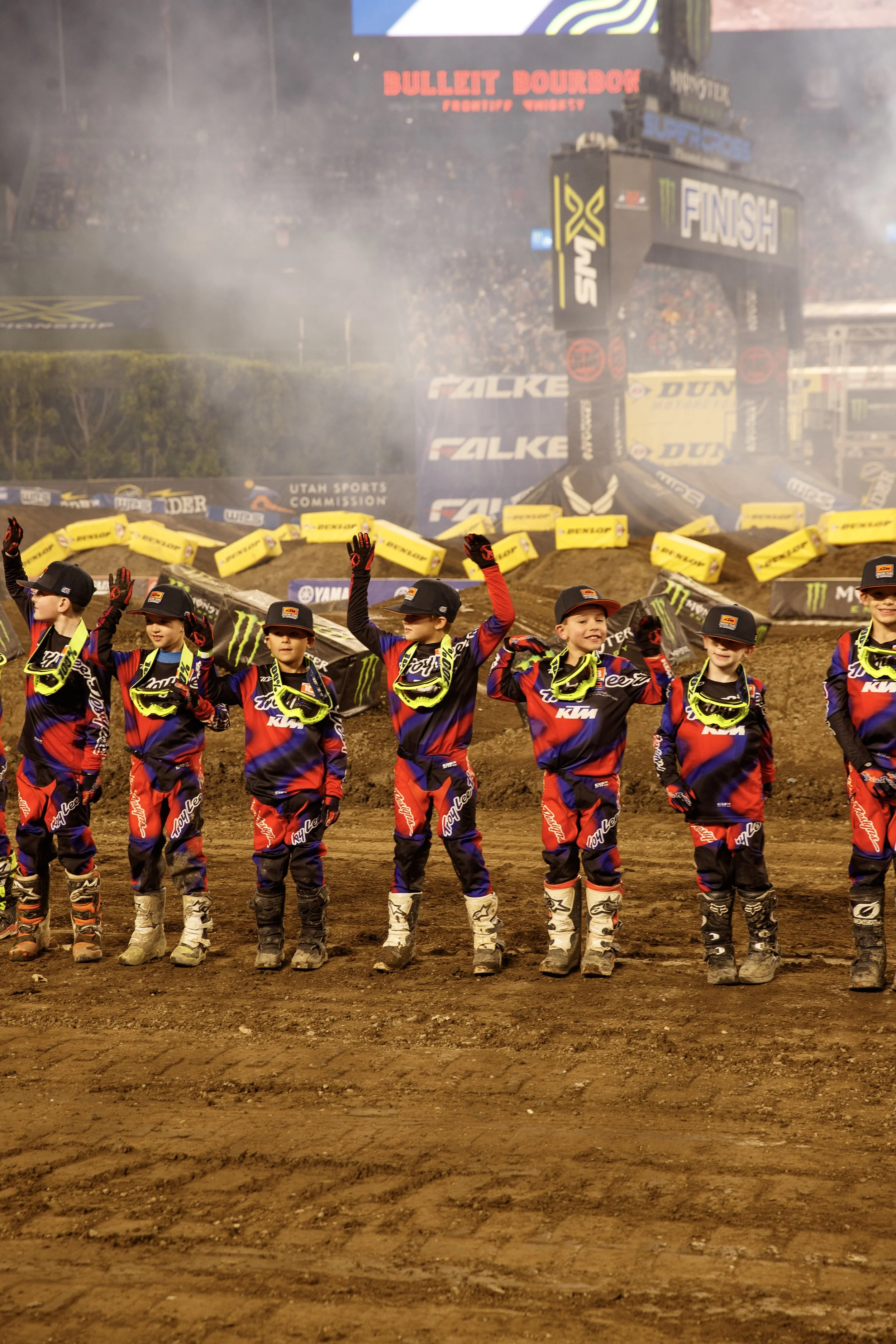 1_7_CaseyCurrie_SupercrossJrs_AnaheimCa_NoCrop_088.jpg