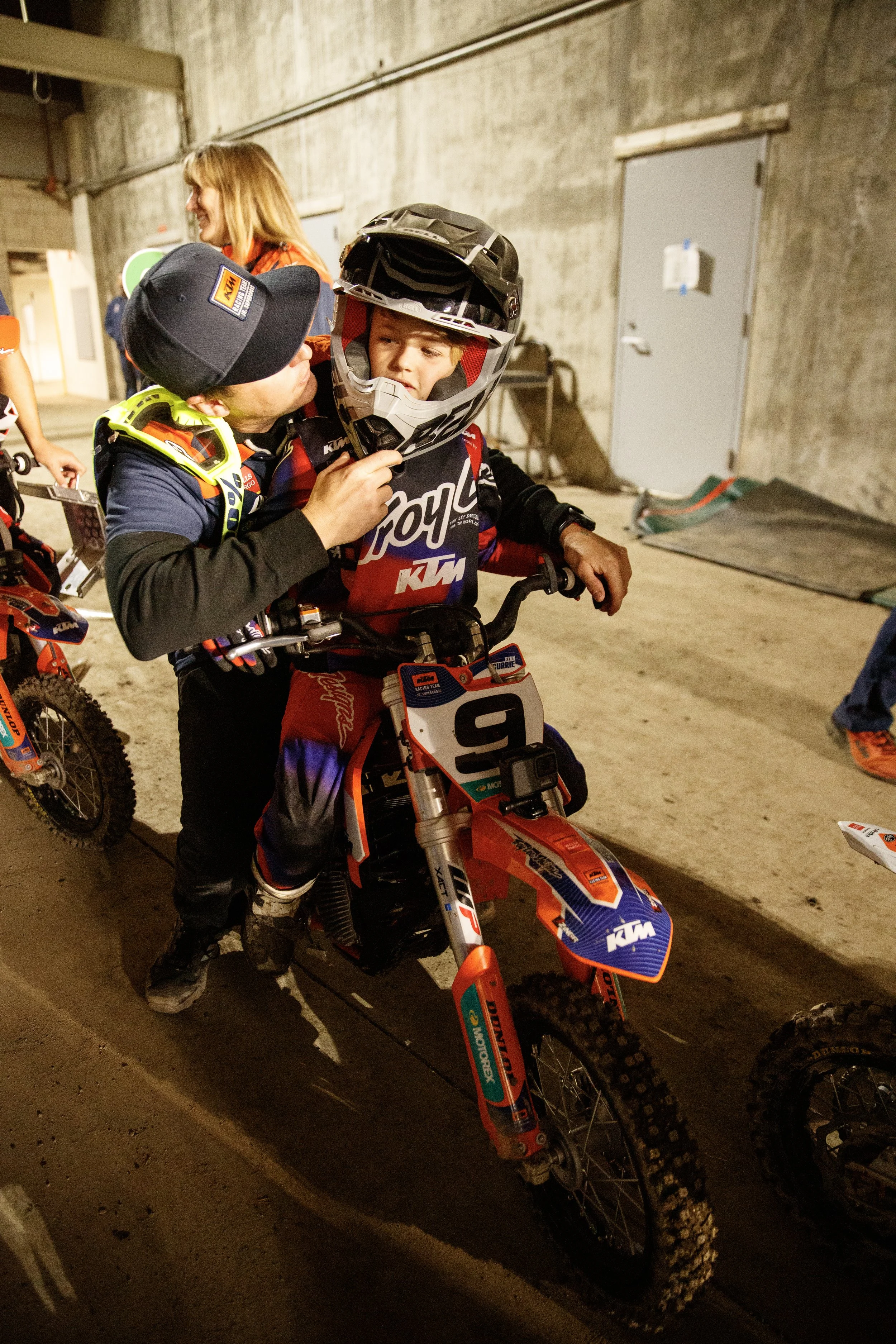 1_7_CaseyCurrie_SupercrossJrs_AnaheimCa_NoCrop_091.jpg