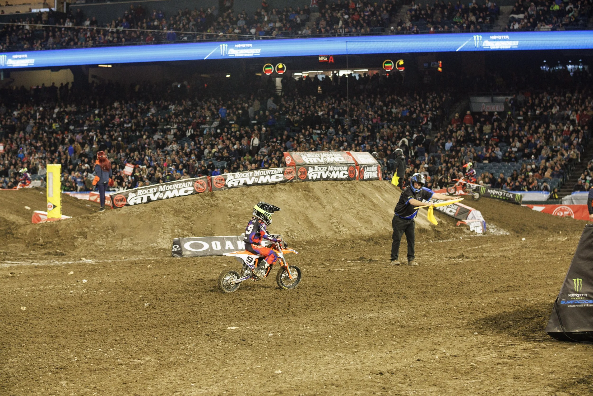 1_7_CaseyCurrie_SupercrossJrs_AnaheimCa_NoCrop_100.jpg