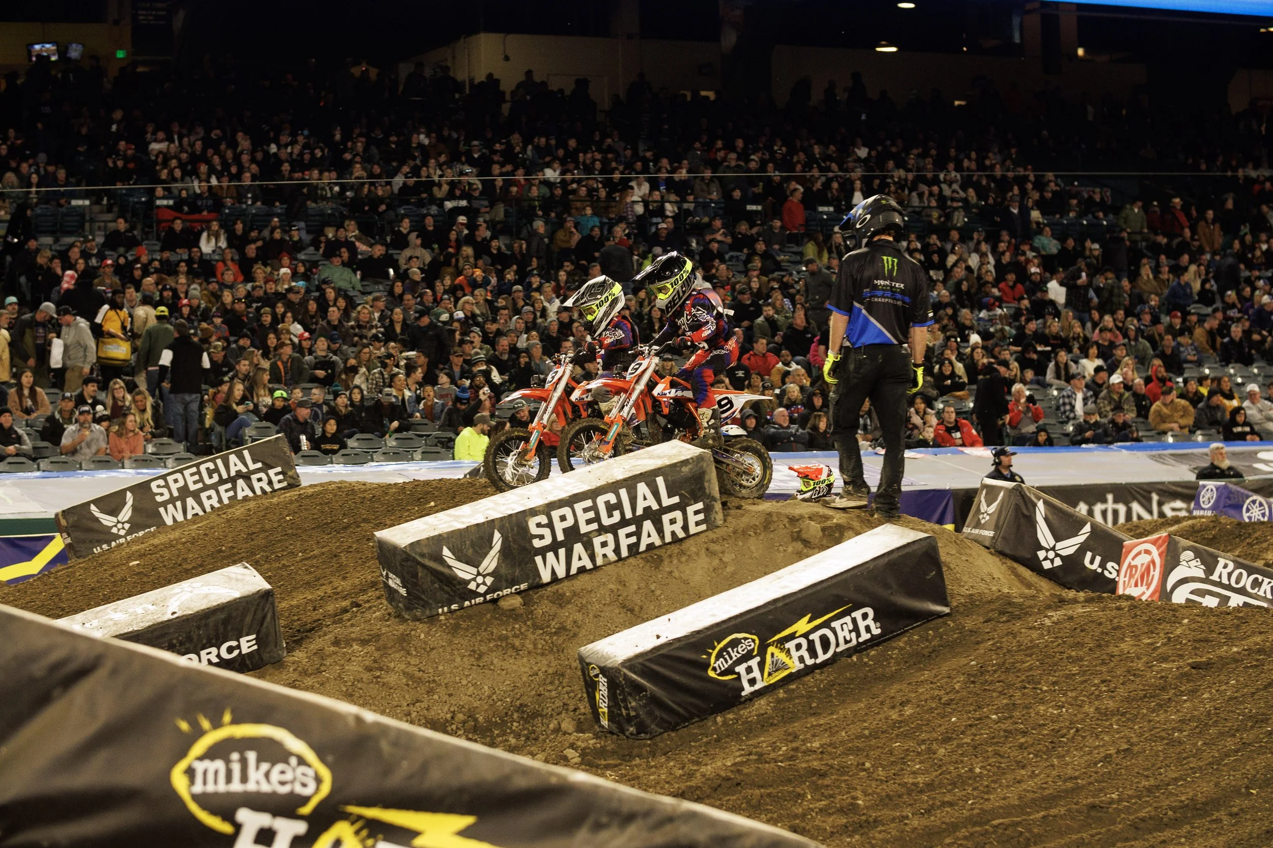 1_7_CaseyCurrie_SupercrossJrs_AnaheimCa_NoCrop_101.jpg