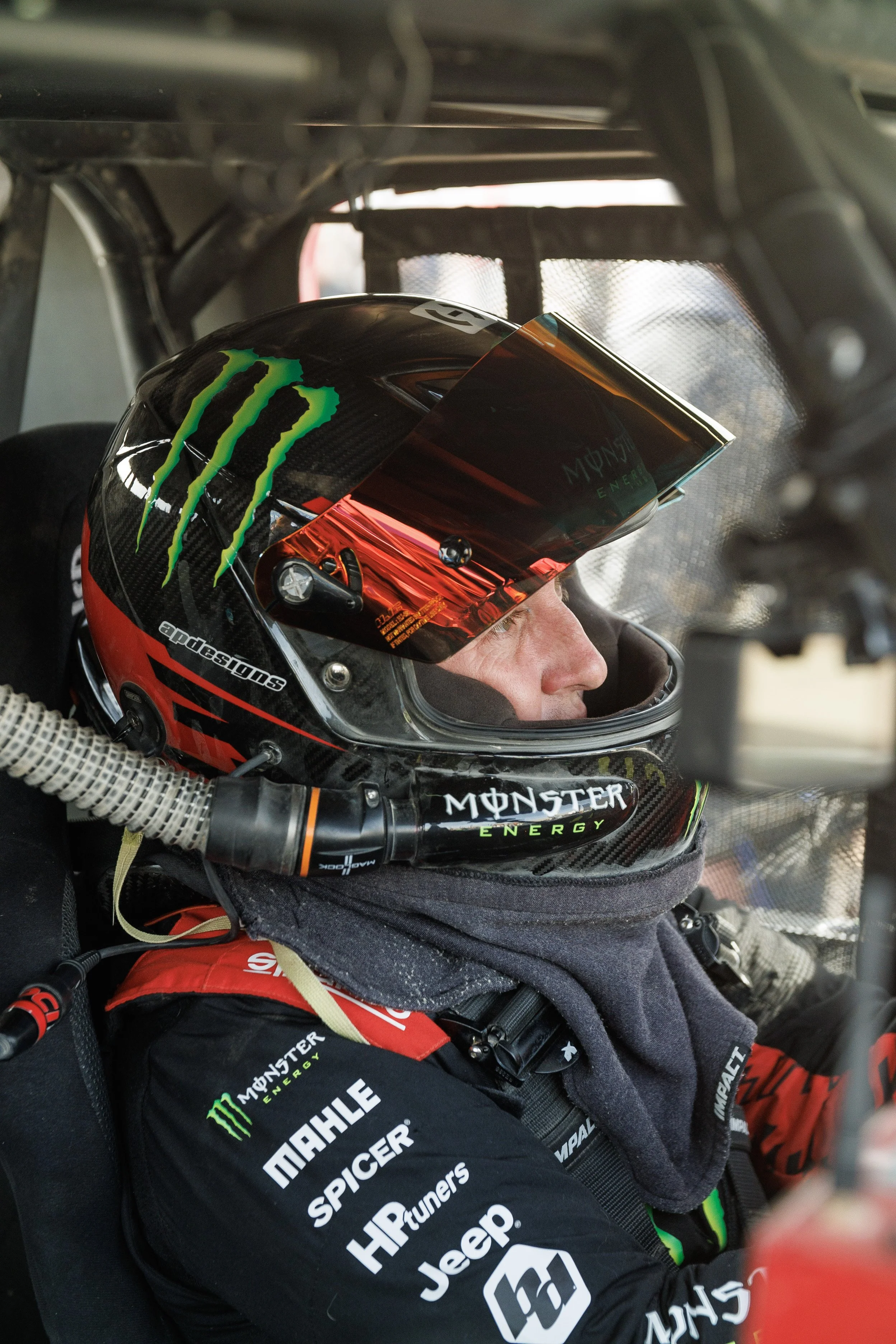 2_4_CaseyCurrie_KingofHammers_JohnsonValleyCa_Day3_DesertQualifying_TrophyTruck_NoCrop_002.jpg