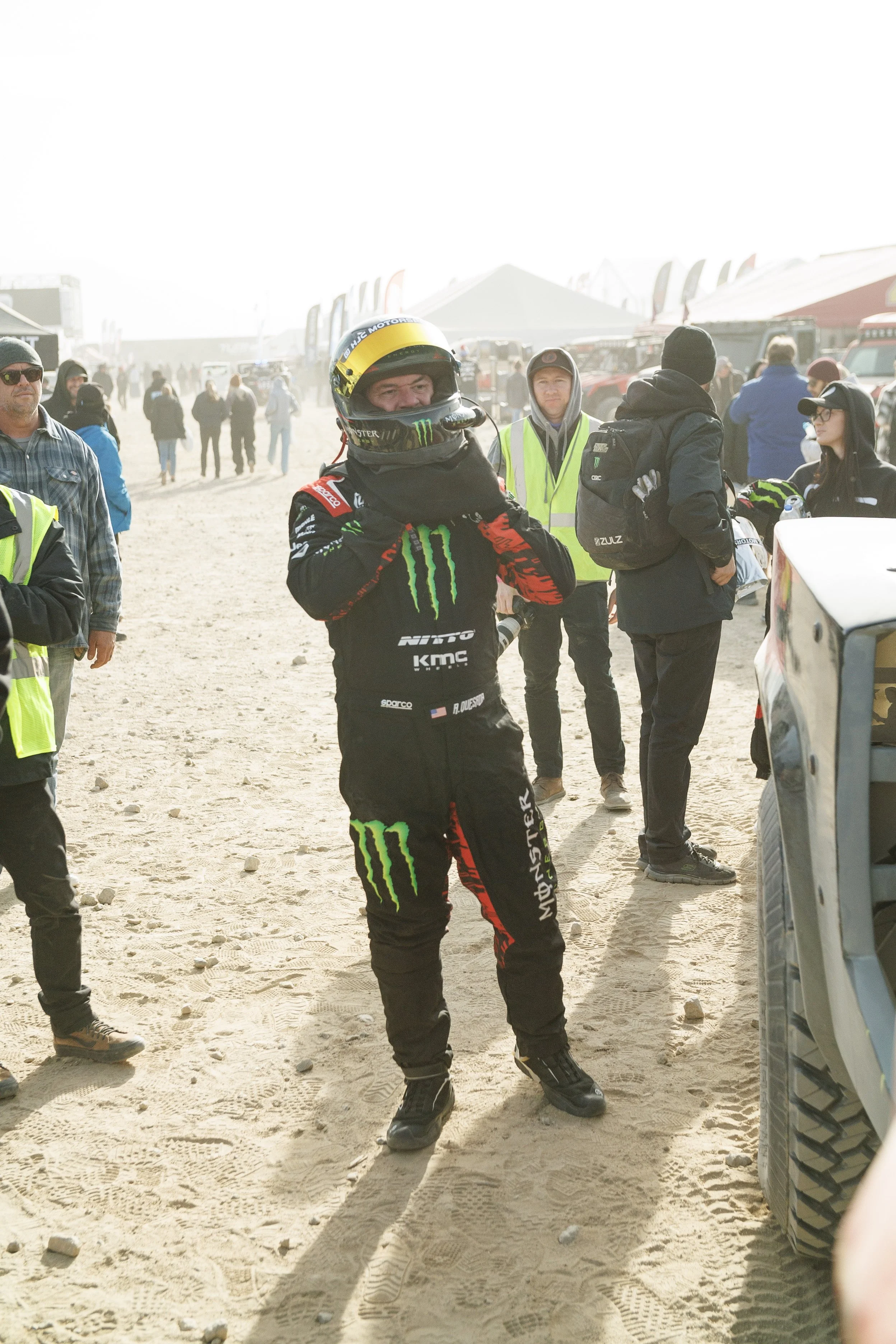 2_4_CaseyCurrie_KingofHammers_JohnsonValleyCa_Day3_DesertQualifying_TrophyTruck_NoCrop_004.jpg