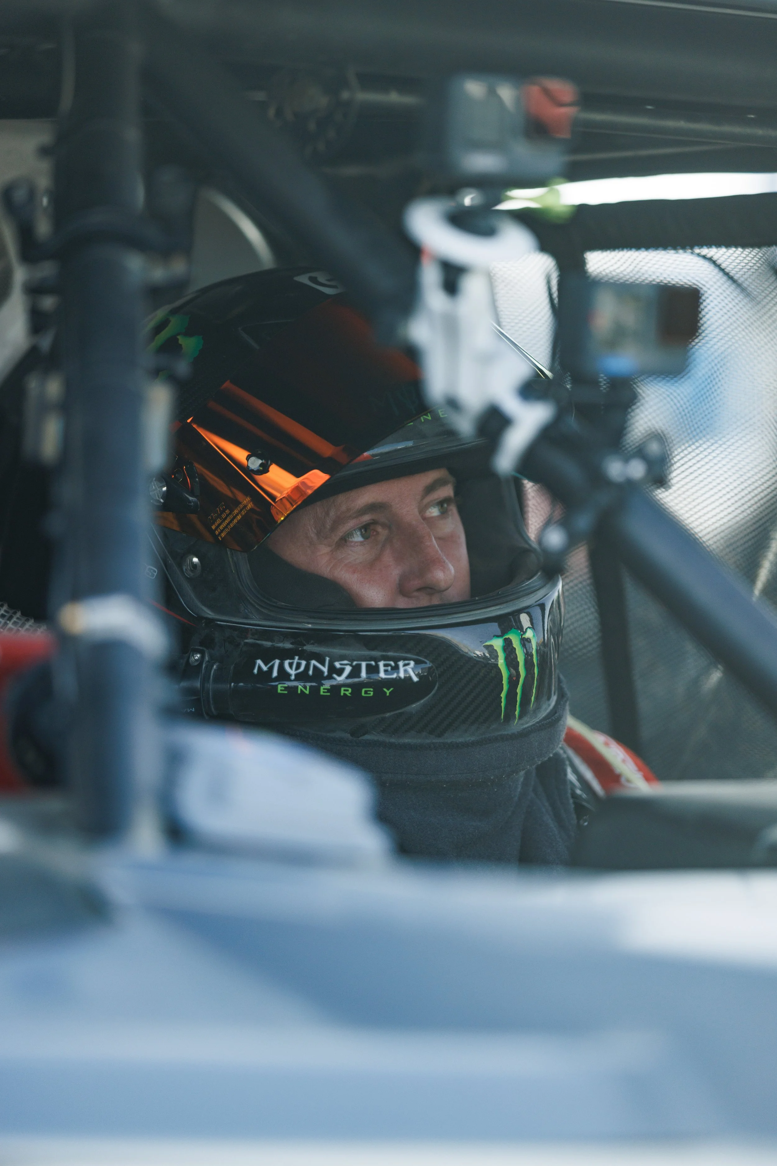 2_4_CaseyCurrie_KingofHammers_JohnsonValleyCa_Day3_DesertQualifying_TrophyTruck_NoCrop_003.jpg