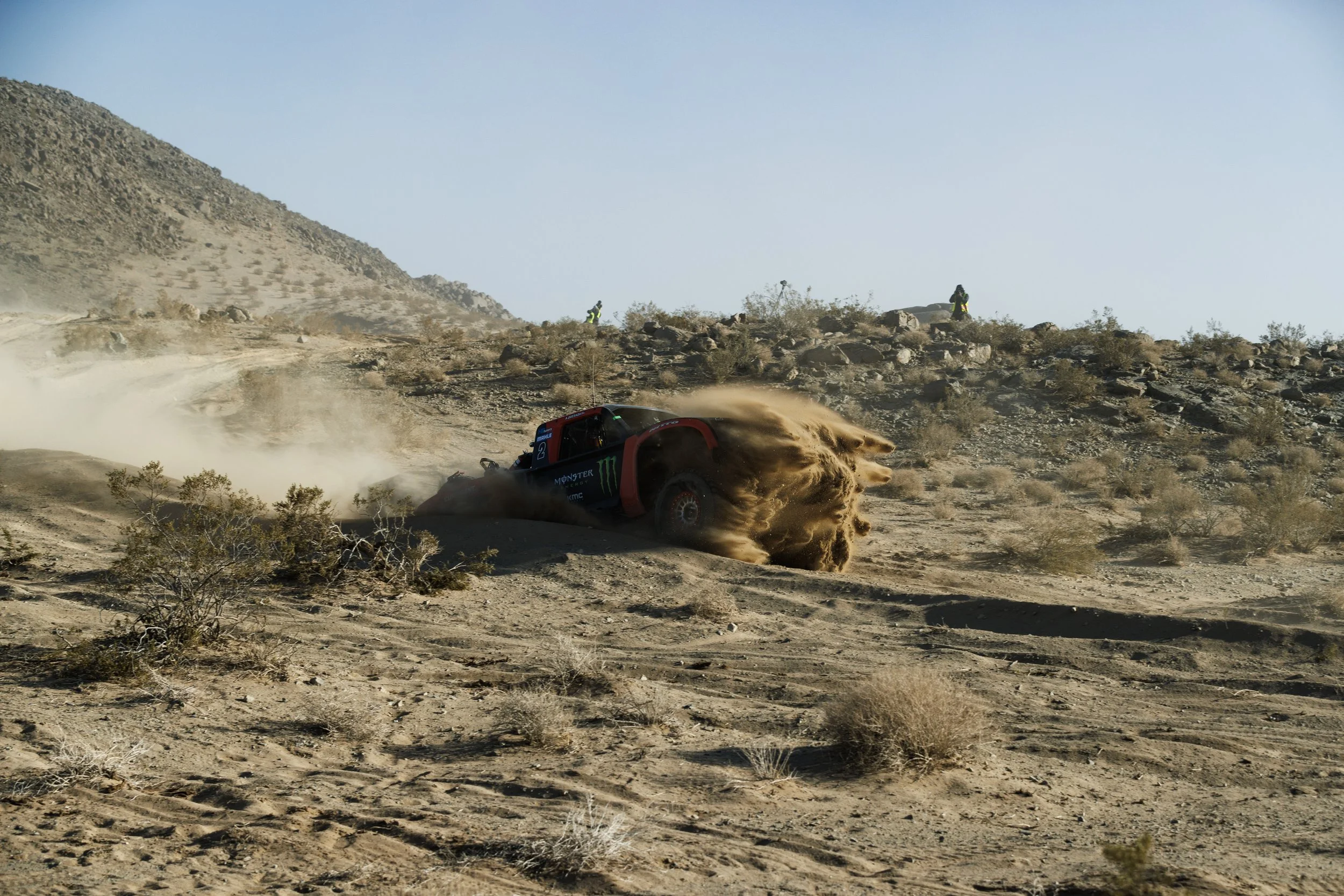2_5_CaseyCurrie_KingofHammers_JohnsonValleyCa_Day4_DesertRace_TrophyTruck_NoCrop_001.jpg
