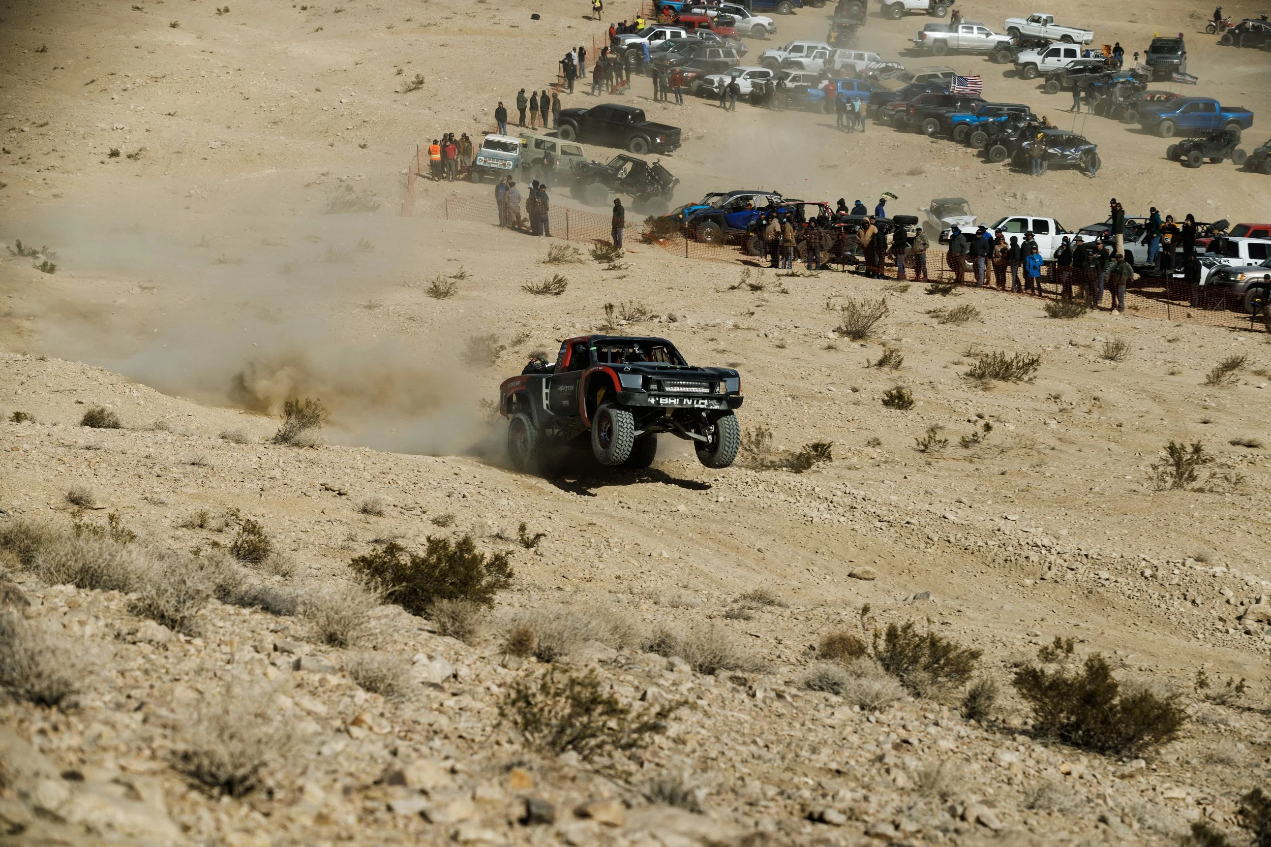 2_5_CaseyCurrie_KingofHammers_JohnsonValleyCa_Day4_DesertRace_TrophyTruck_NoCrop_007.jpg