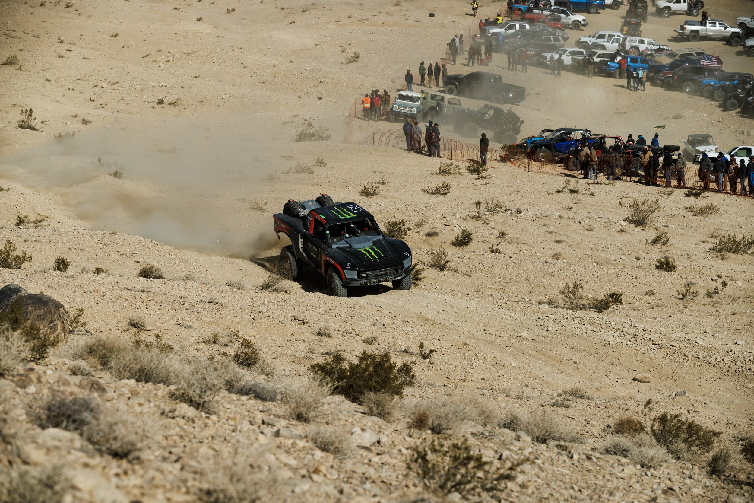 2_5_CaseyCurrie_KingofHammers_JohnsonValleyCa_Day4_DesertRace_TrophyTruck_NoCrop_012.jpg