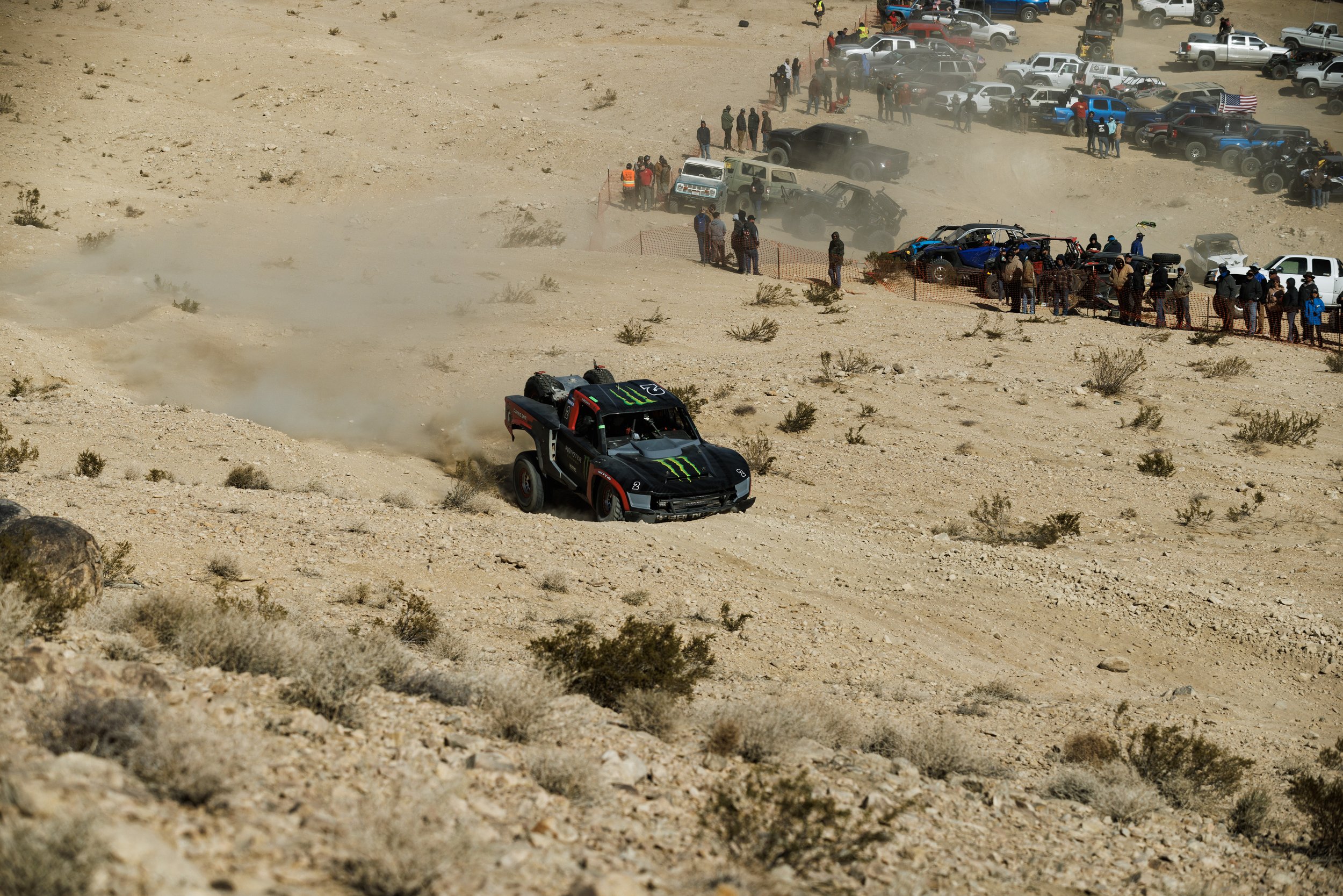 2_5_CaseyCurrie_KingofHammers_JohnsonValleyCa_Day4_DesertRace_TrophyTruck_NoCrop_013.jpg