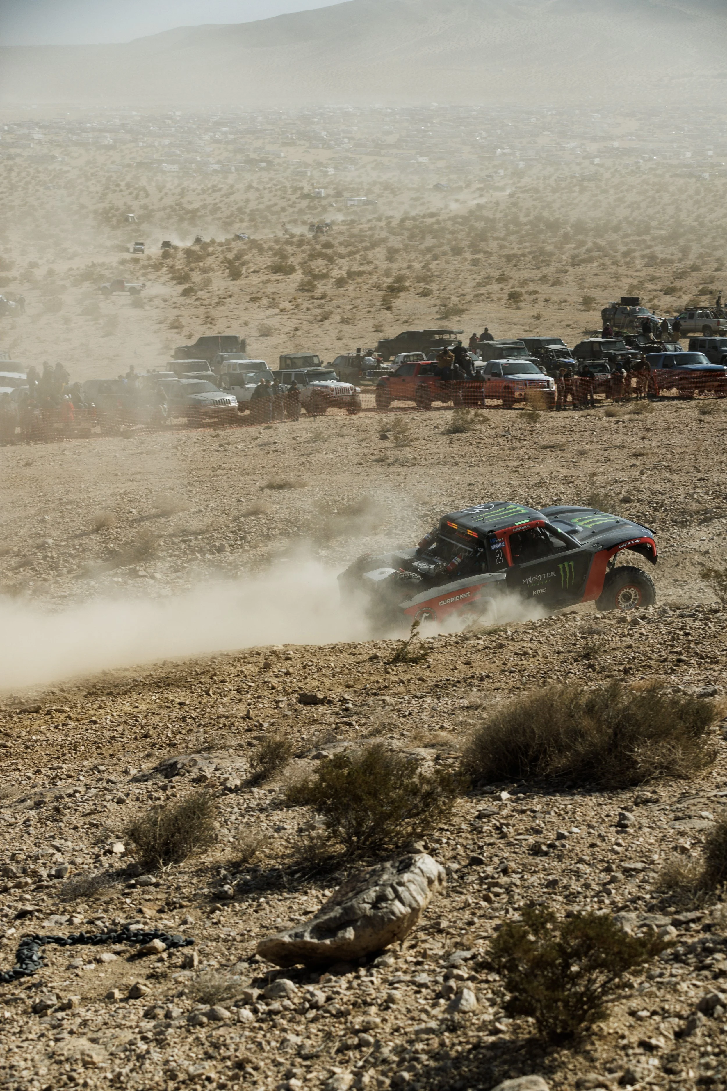 2_5_CaseyCurrie_KingofHammers_JohnsonValleyCa_Day4_DesertRace_TrophyTruck_NoCrop_015.jpg