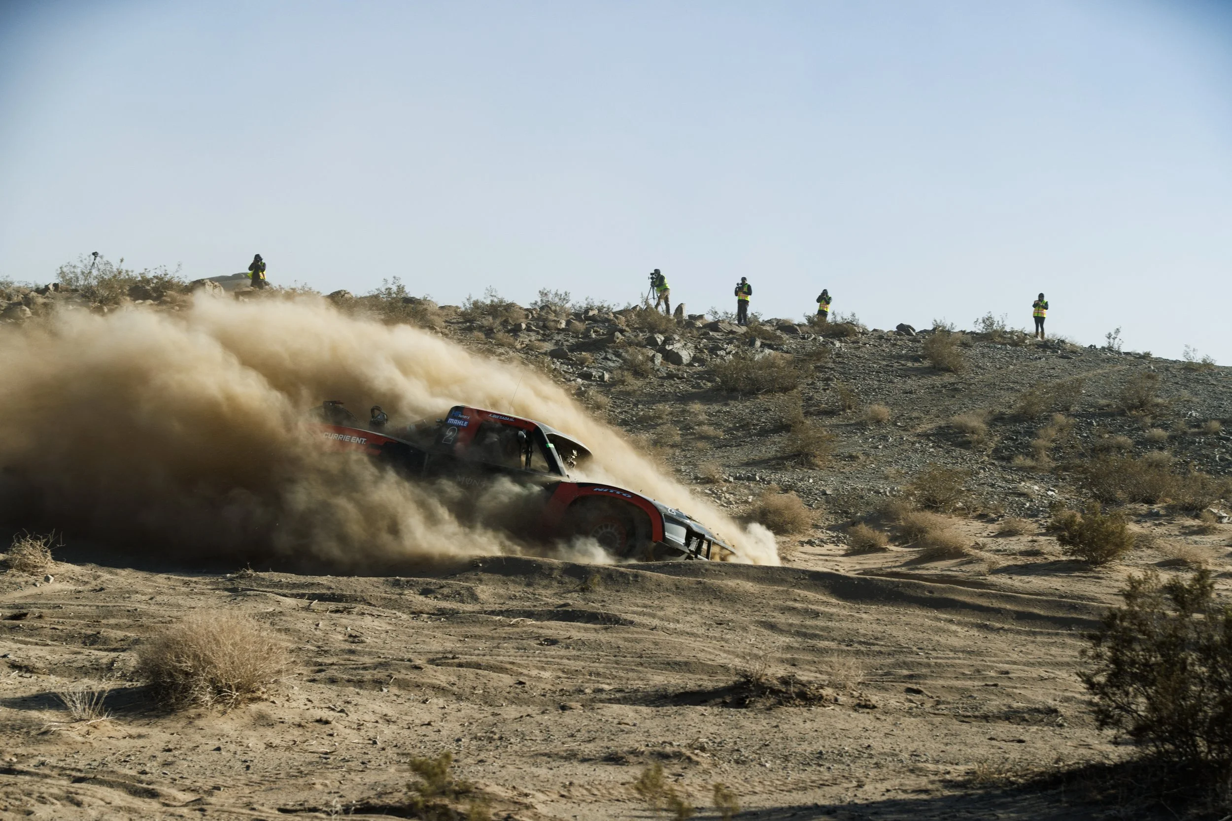 2_5_CaseyCurrie_KingofHammers_JohnsonValleyCa_Day4_DesertRace_TrophyTruck_NoCrop_028.jpg