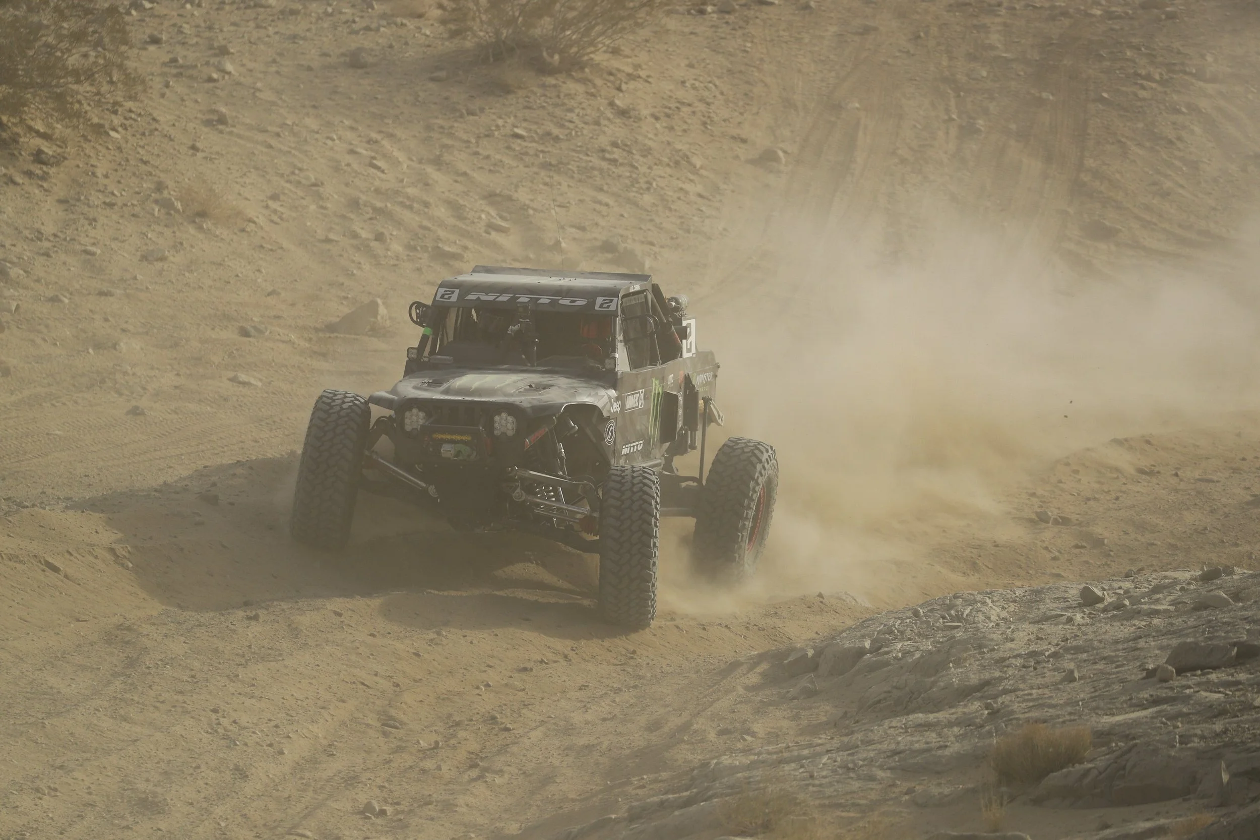 2_11_CaseyCurrie_KingofHammers_JohnsonValleyCa_Day10_Ultra4Race_TrophyJeep_NoCrop_003.jpg