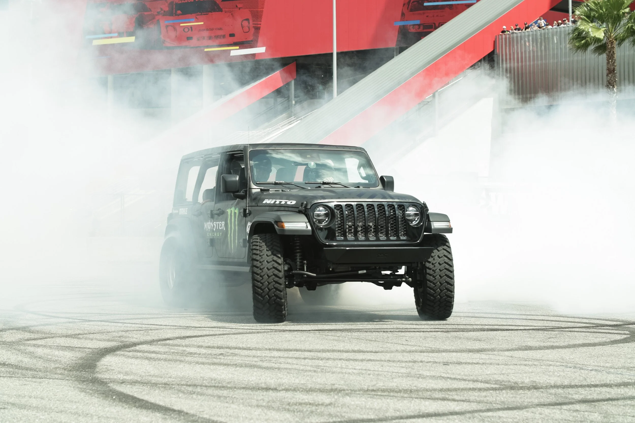 3_3_CaseyCurrie_DaytonaBikeWeek_MonsterEnergySmokeshow_Part1_DaytonaBeachFL_DriftJeep_NoCrop_004.jpg