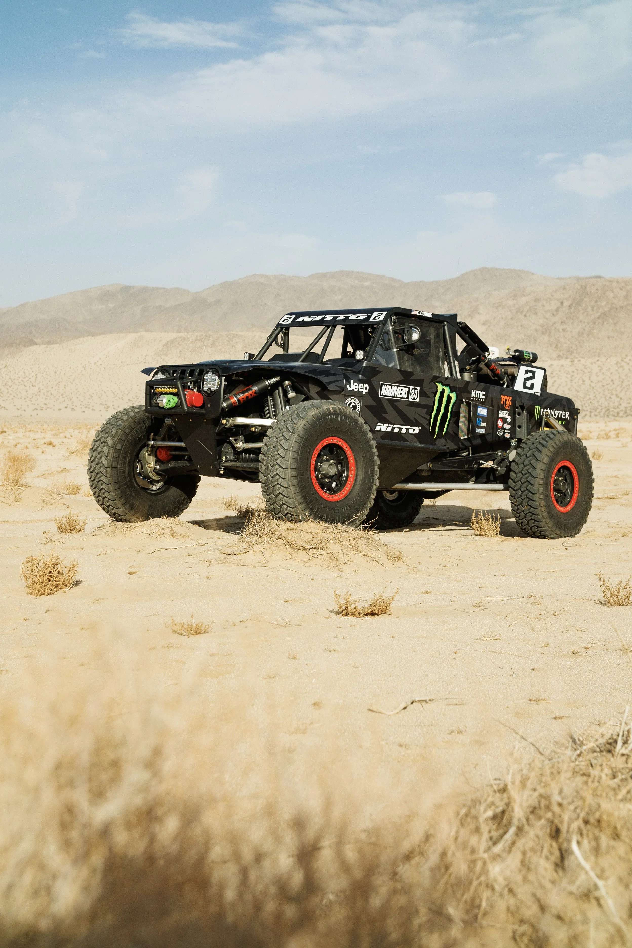 2_3_CaseyCurrie_KingOfHammers_JohnsonValleyCa_Day2_DesertPreRunning_TrophyJeep_NoCrop_001.jpg