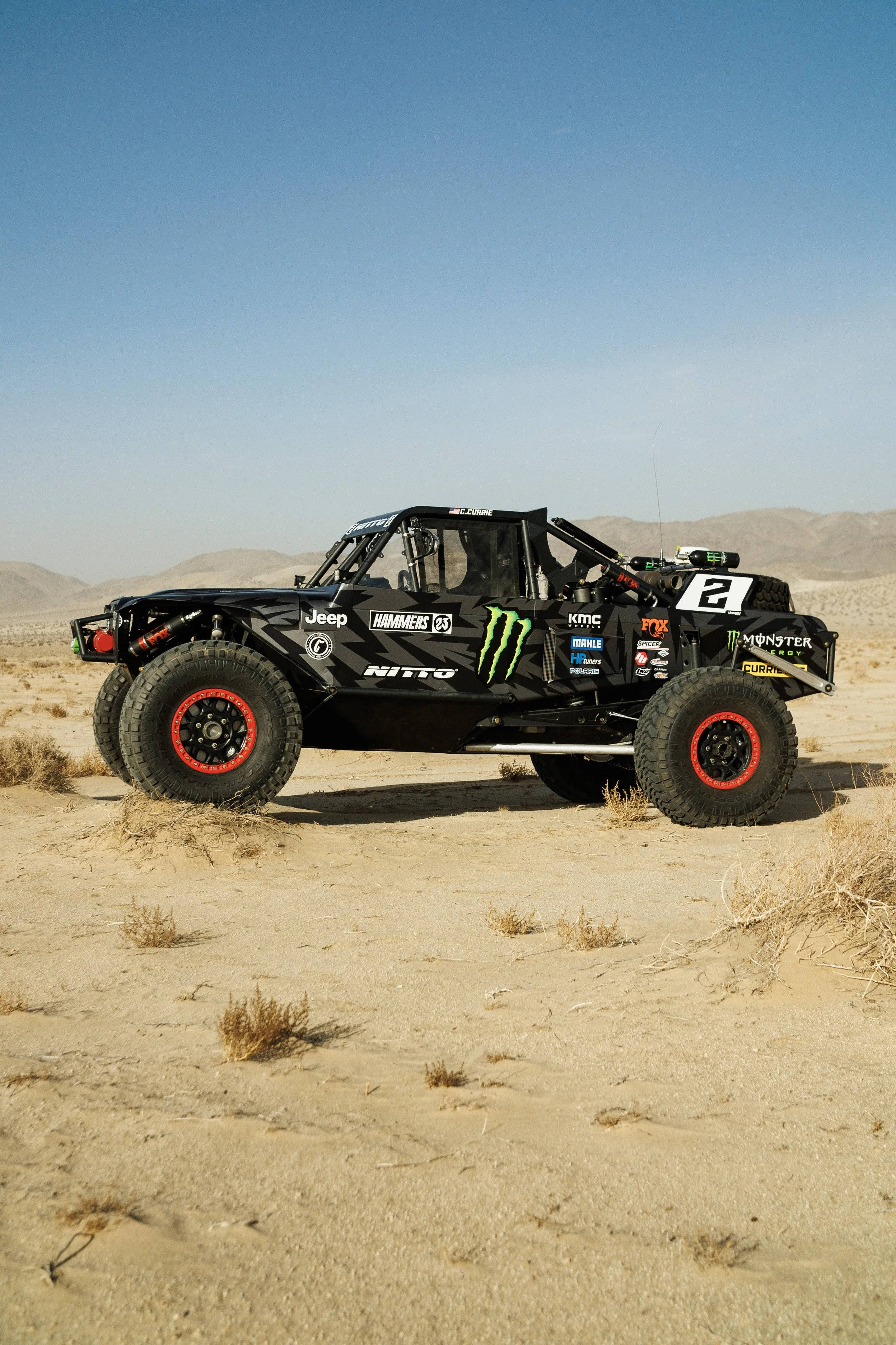 2_3_CaseyCurrie_KingOfHammers_JohnsonValleyCa_Day2_DesertPreRunning_TrophyJeep_NoCrop_004.jpg