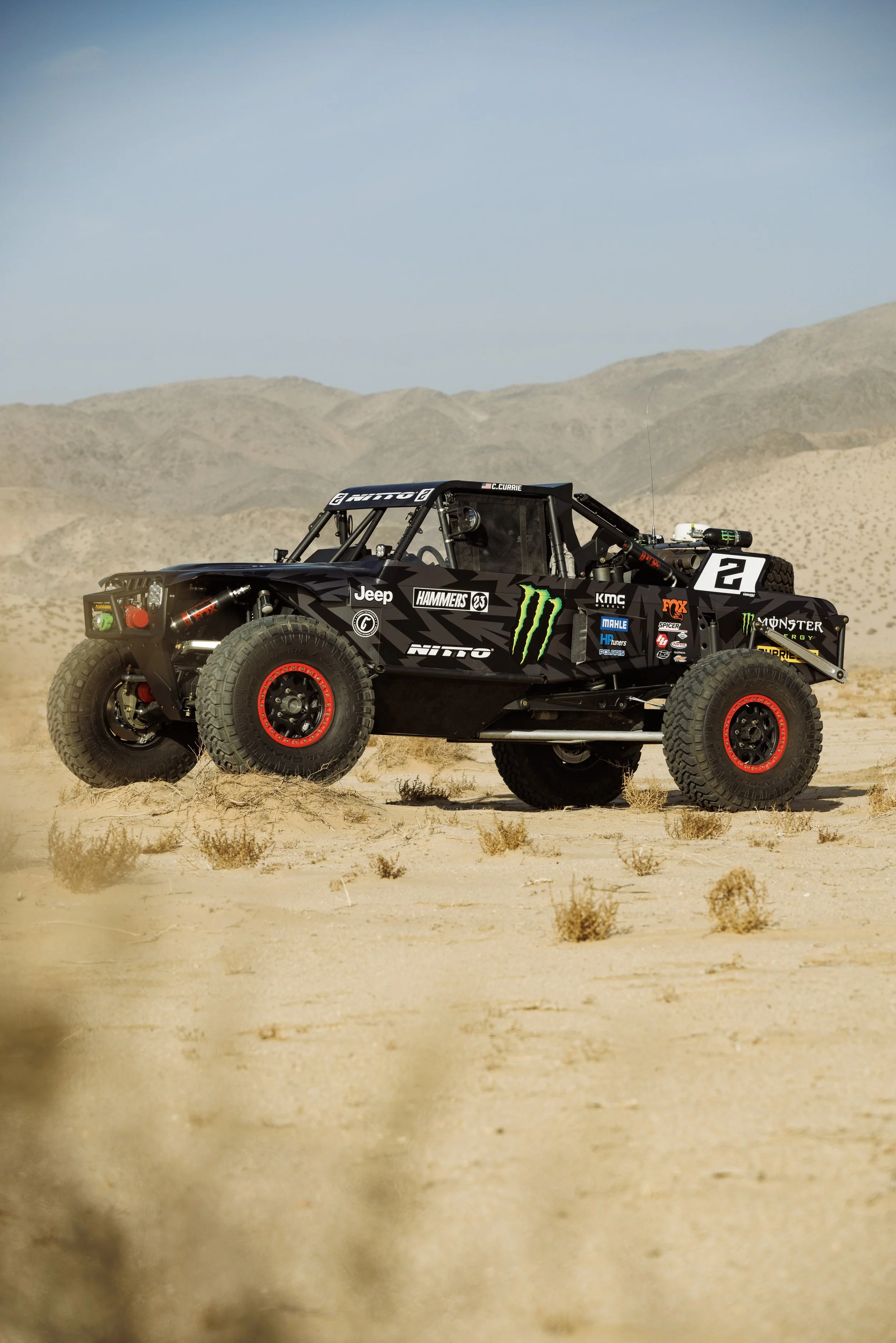 2_3_CaseyCurrie_KingOfHammers_JohnsonValleyCa_Day2_DesertPreRunning_TrophyJeep_NoCrop_007.jpg