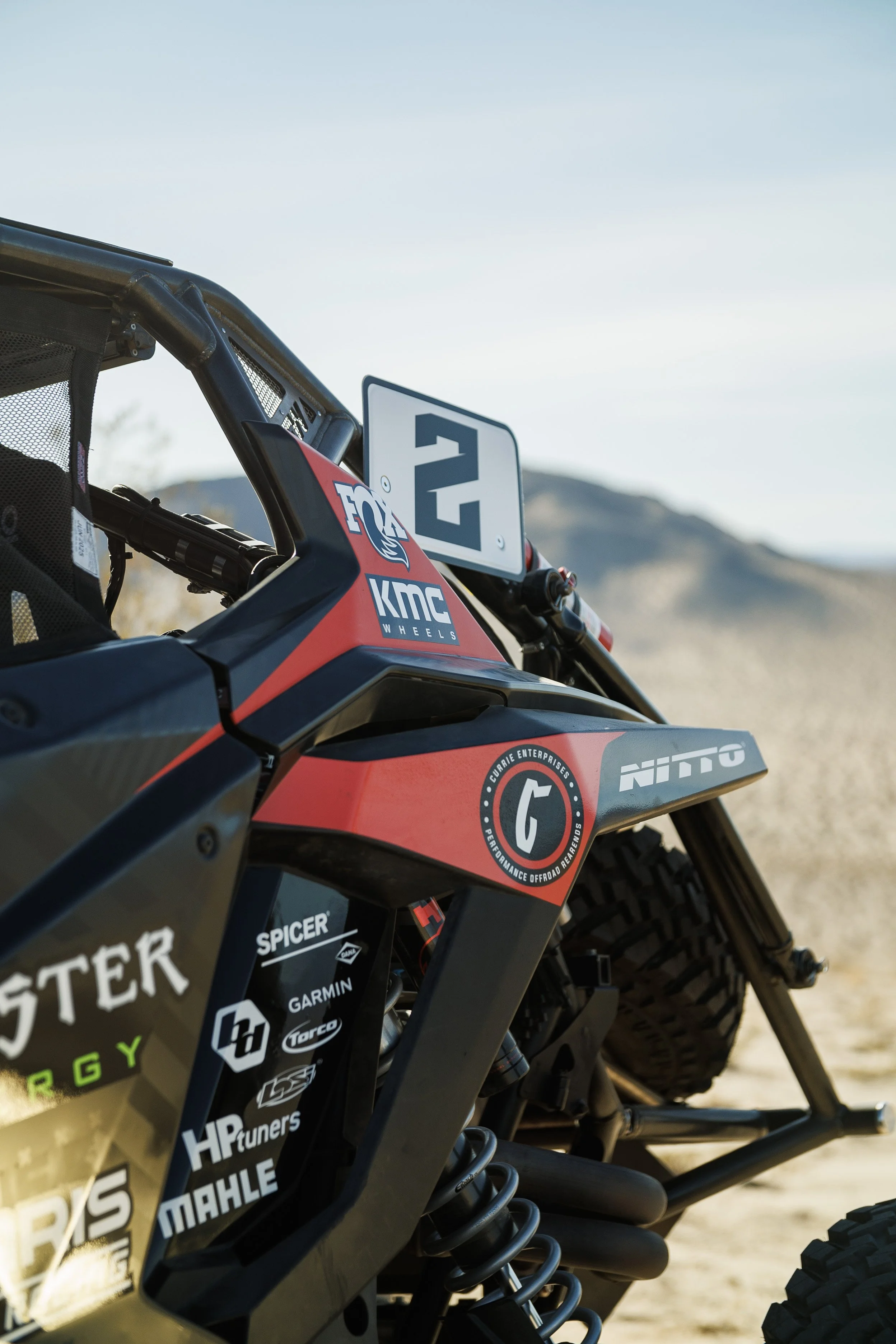 2_2_CaseyCurrie_KingofHammers_JohnsonValleyCa_Day1_DesertPrerunning_PolarisRZRProR_NoCrop_014.jpg
